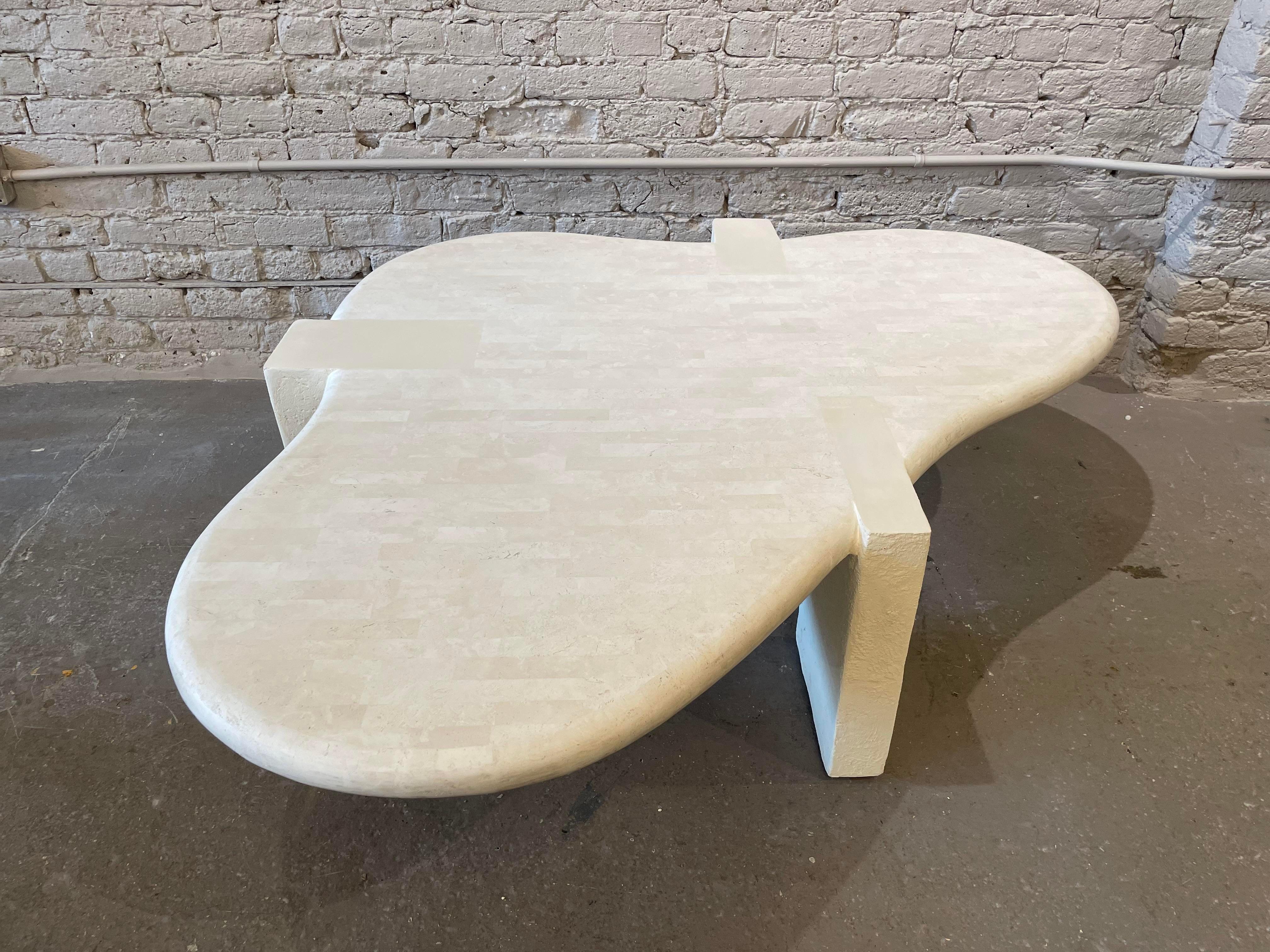 1980s Maitland Smith Tessellated Stone Biomorphic Coffee Table In Good Condition In Chicago, IL