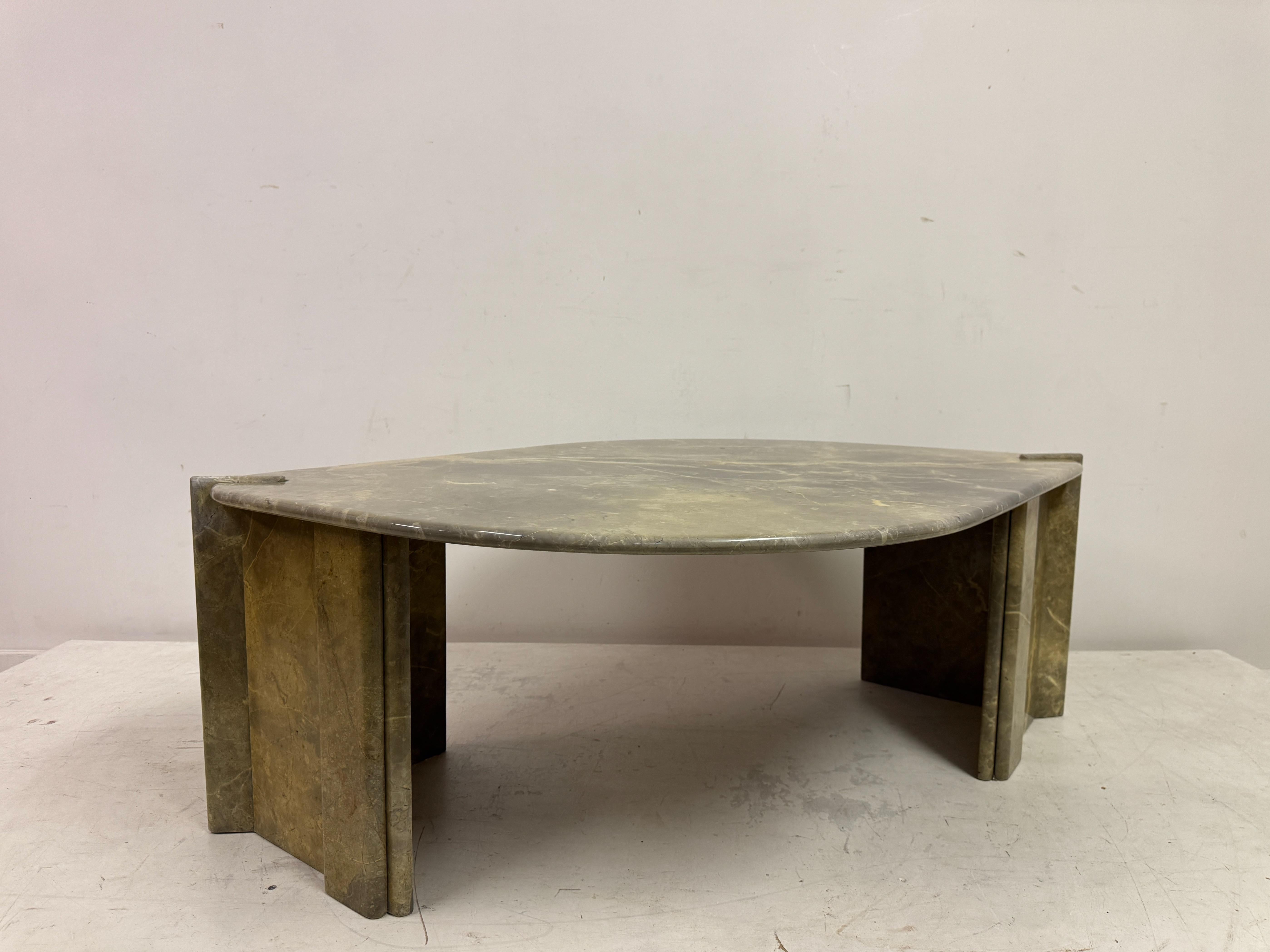 1980s Marble Coffee Table In Eye Shaped Form 8