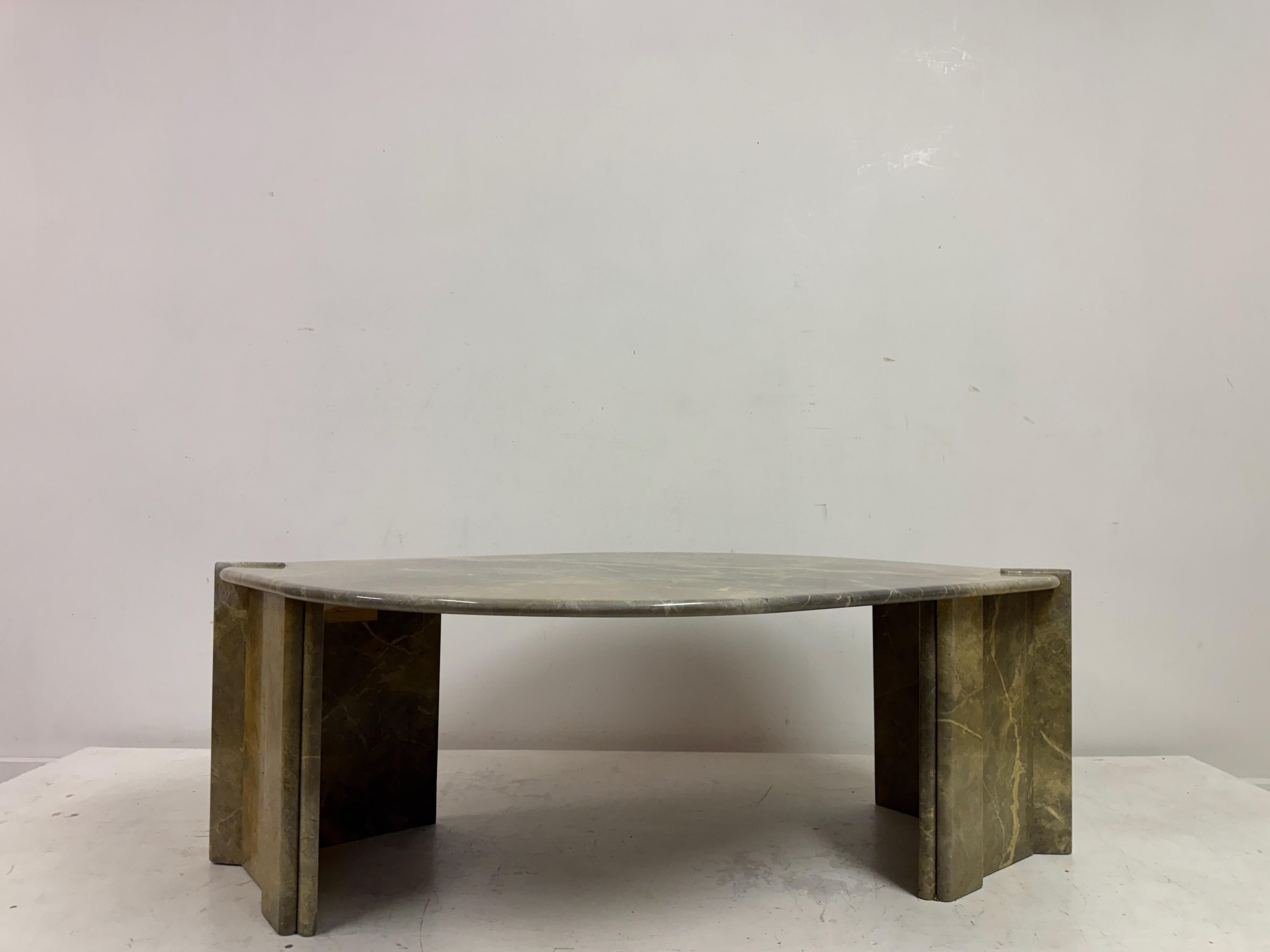 Italian 1980s Marble Coffee Table In Eye Shaped Form