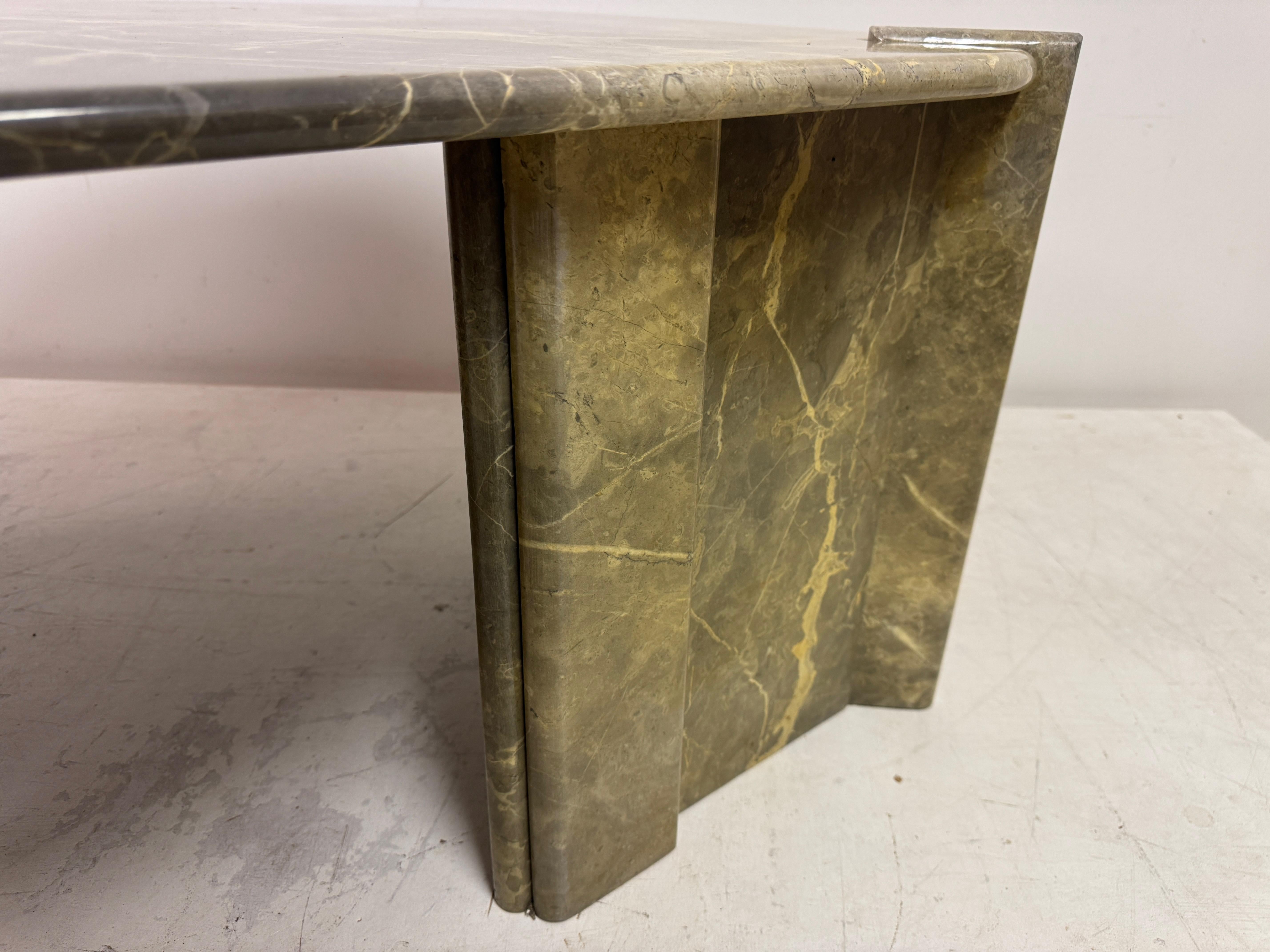 1980s Marble Coffee Table In Eye Shaped Form 3