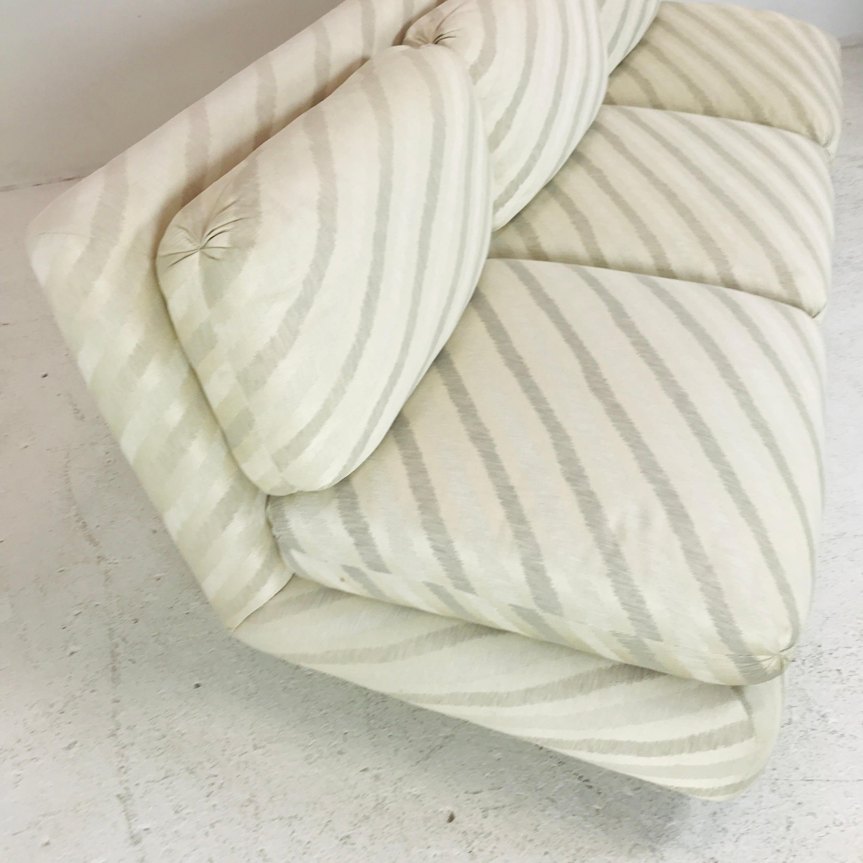 1980s Marge Carson Slipper Sofa In Good Condition In Dallas, TX