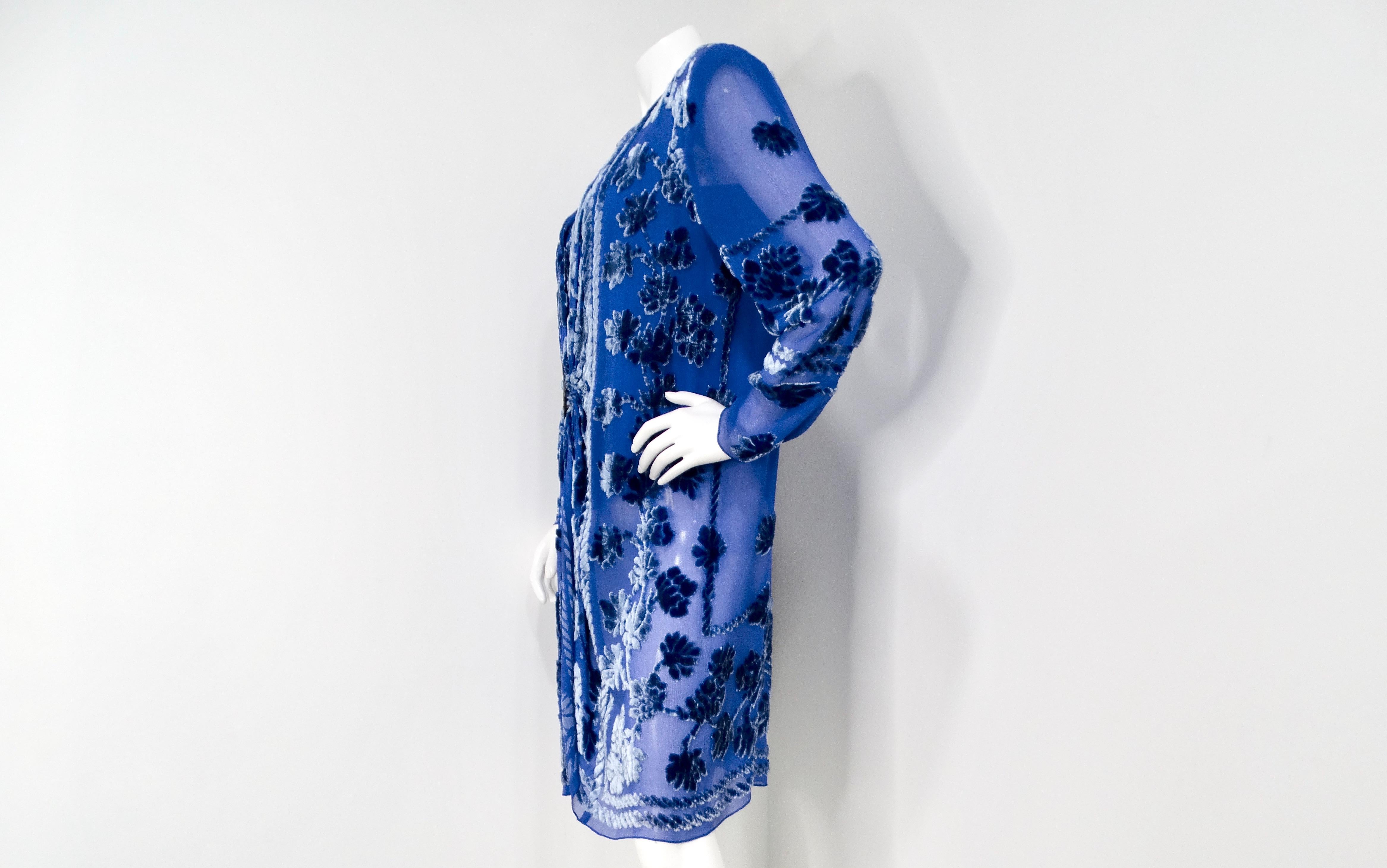 1980s Marian Clayden Electric Blue Burnt-Out Velvet Kimono For Sale 1
