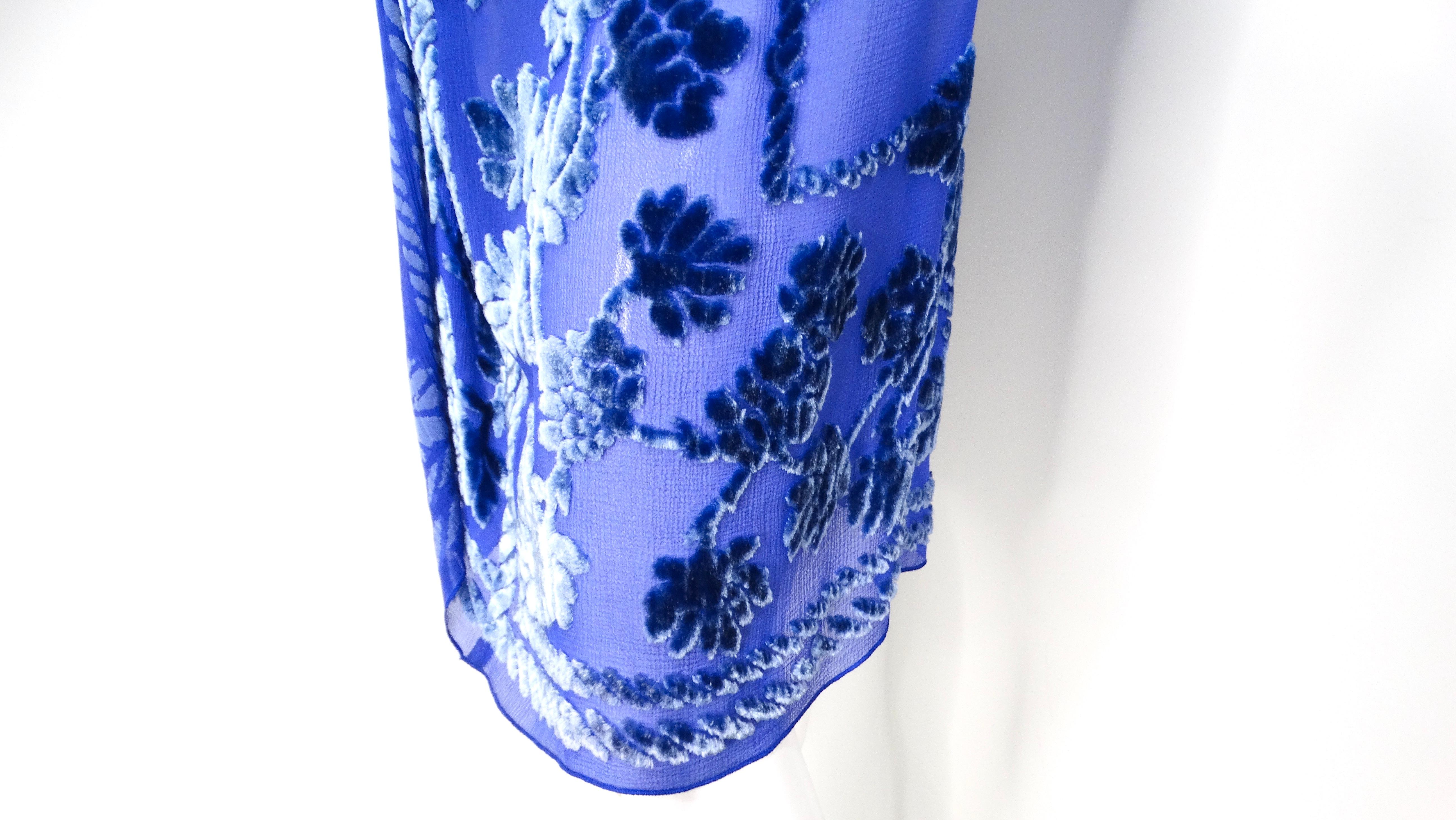 1980s Marian Clayden Electric Blue Burnt-Out Velvet Kimono For Sale 2
