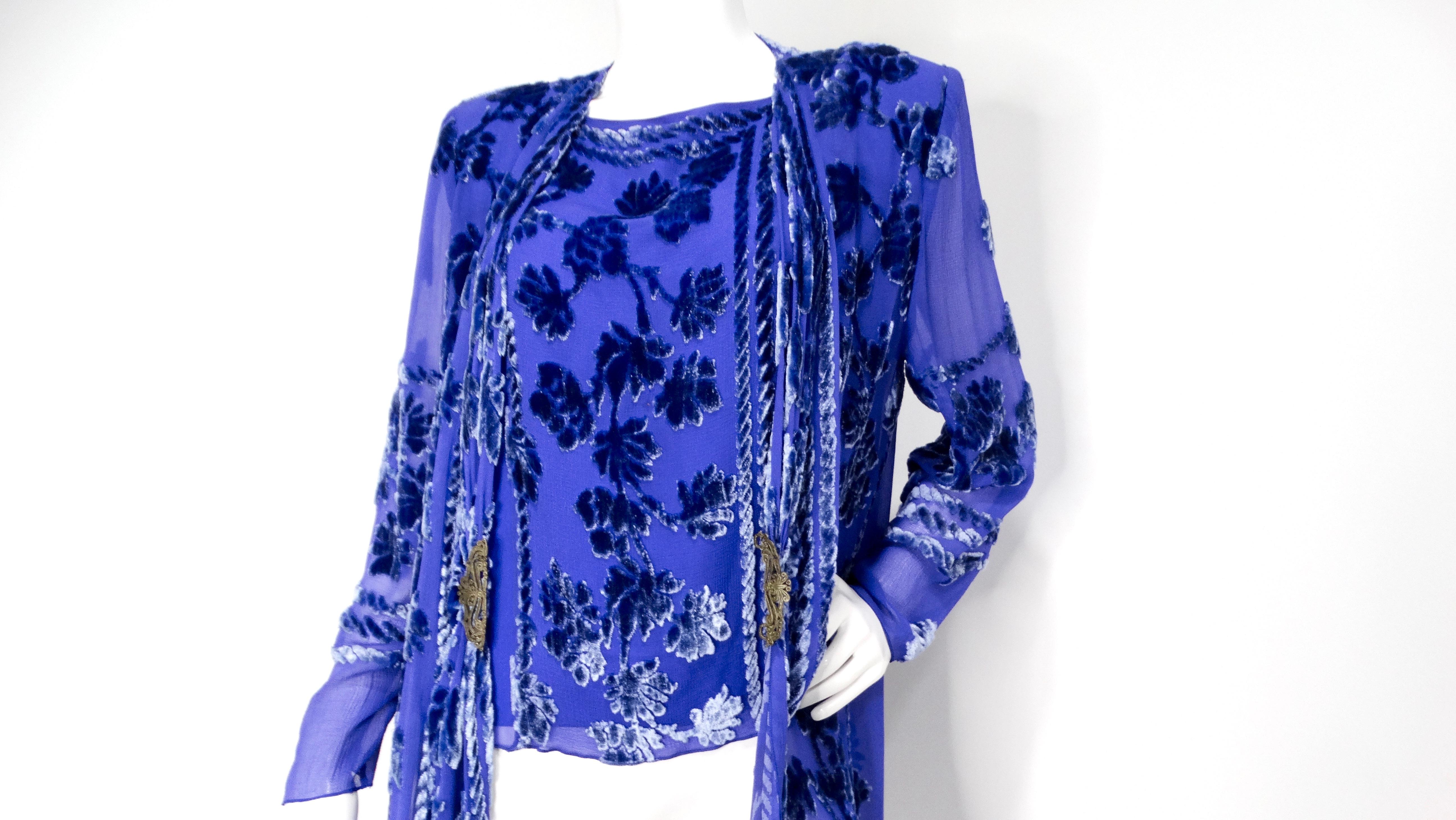 1980s Marian Clayden Electric Blue Burnt-Out Velvet Kimono For Sale 5