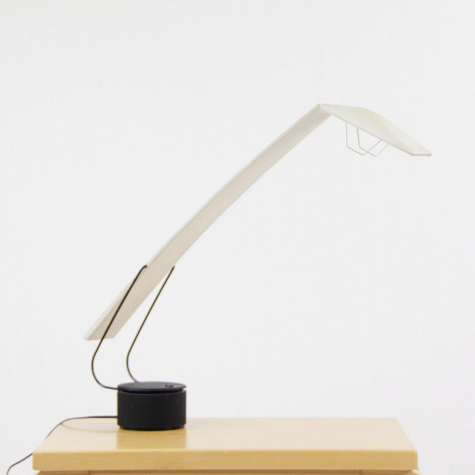 1980s Mario Barbaglia and Marco Colombo Dove Lamp for PAF Studio 3 NEMO in White