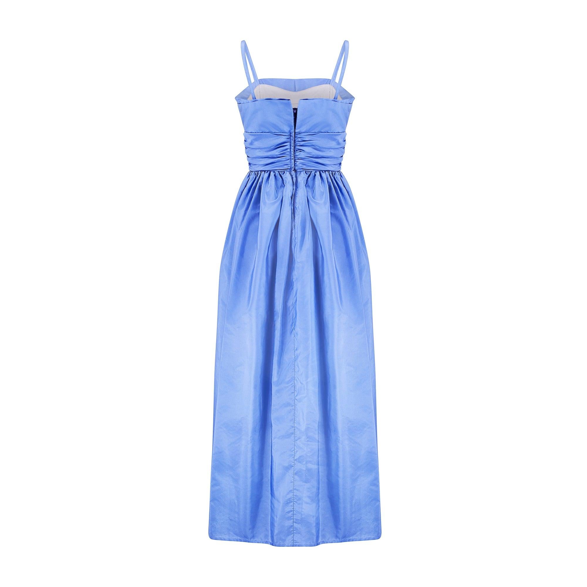 1980er Marjon Couture Fliederfarbenes Abend-Maxikleid (Blau) im Angebot