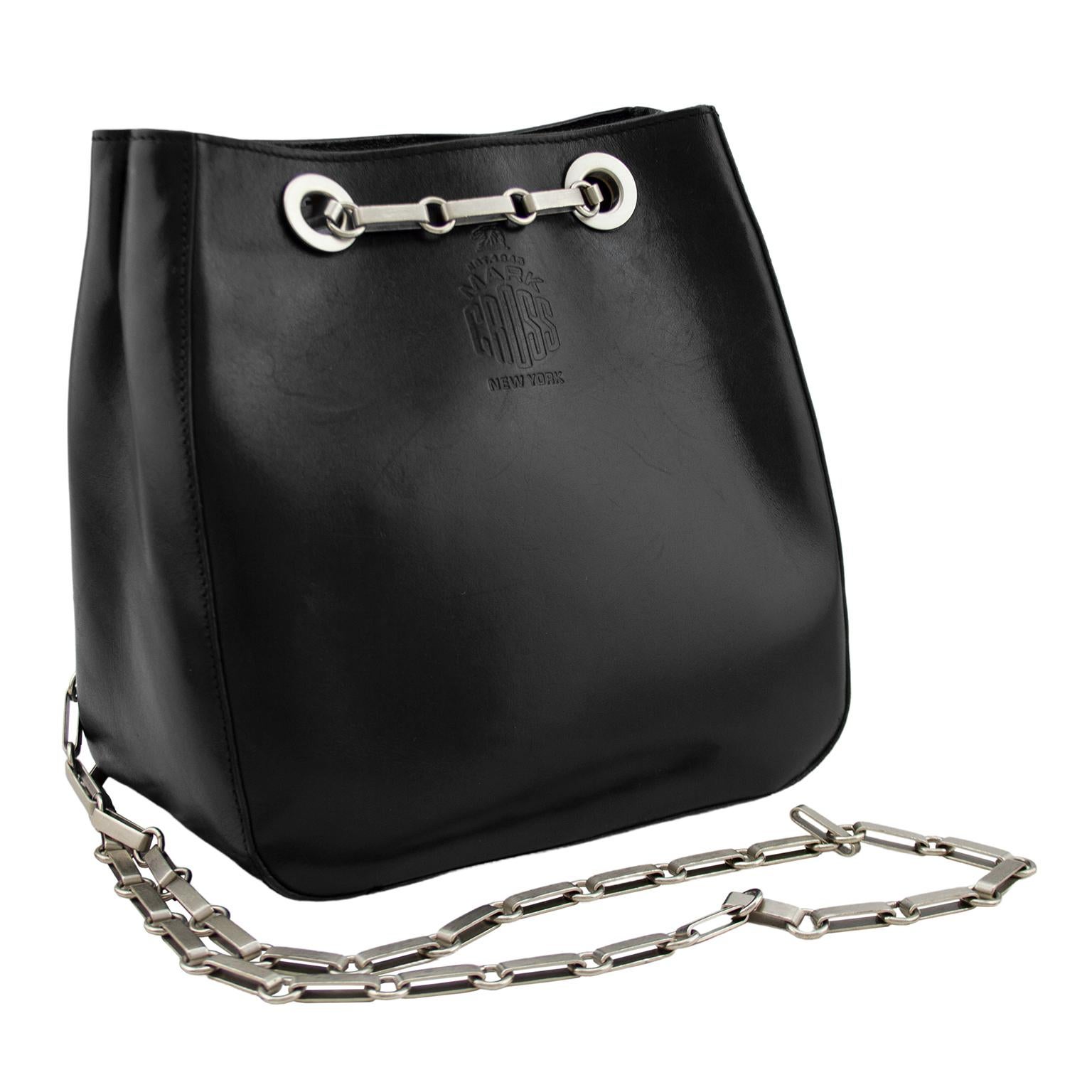 1980s Mark Cross Black Leather Small Bucket Bag In Good Condition For Sale In Toronto, Ontario