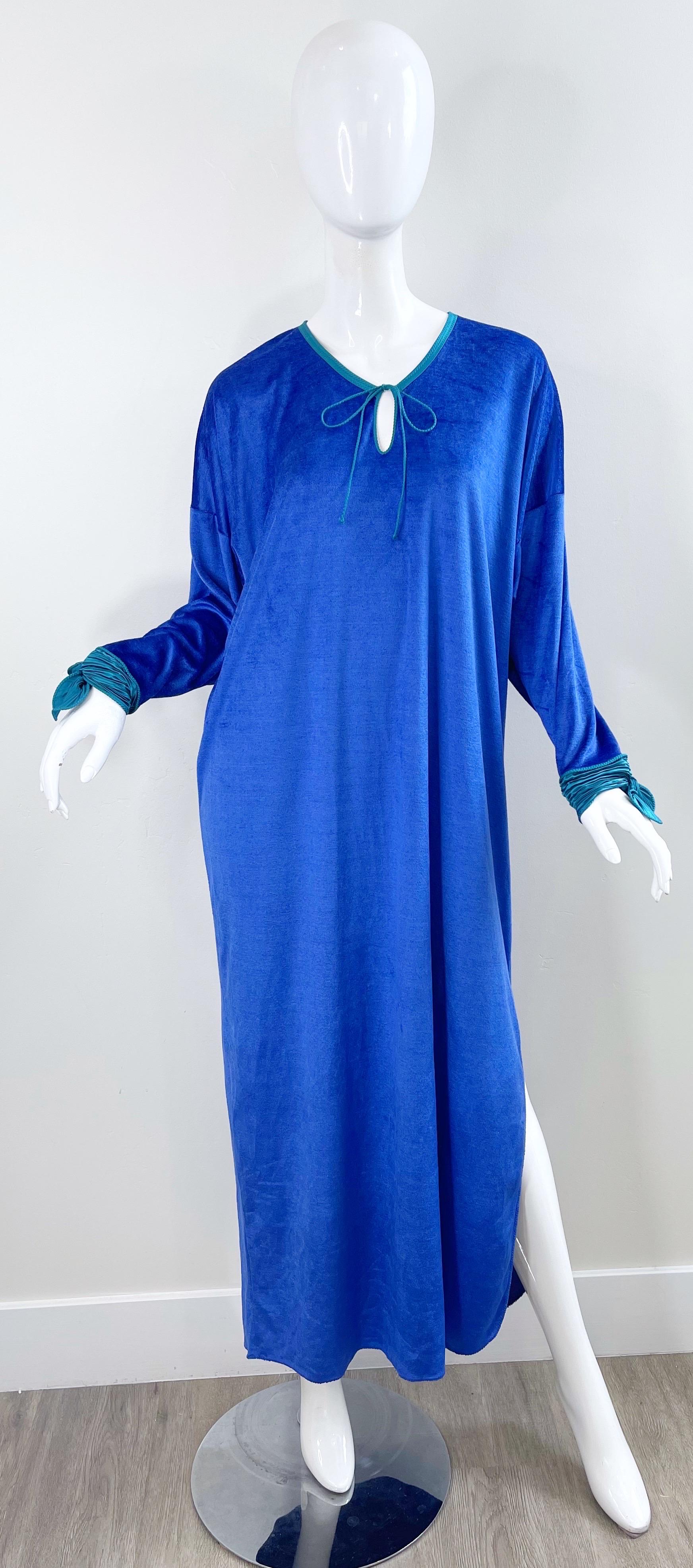 1980s Mary McFadden Royal Blue Teal Velour Vintage 80s Caftan Maxi Dress Kaftan In Excellent Condition For Sale In San Diego, CA