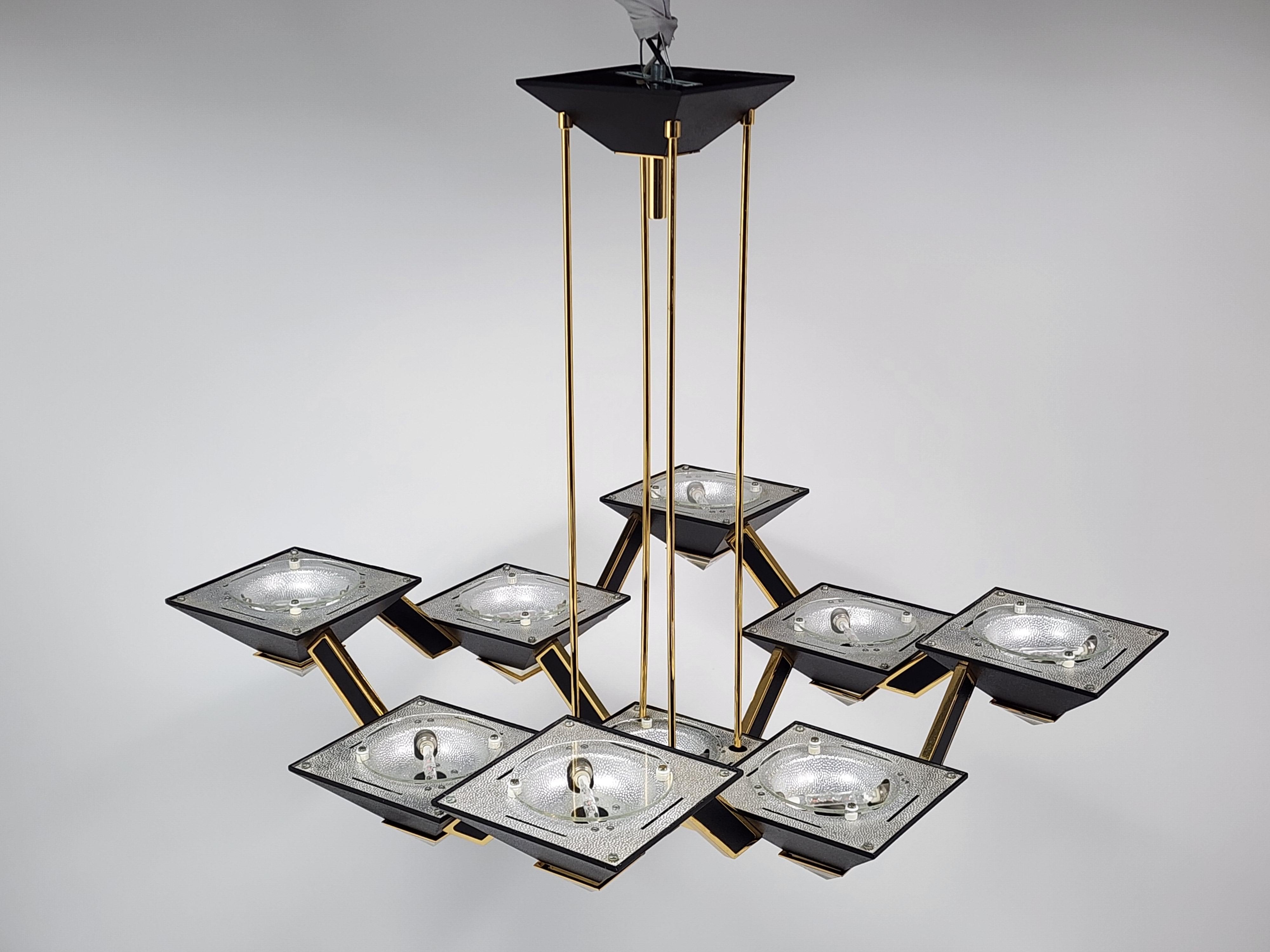 Moderno Anni '80 , Massive 9 Lighting  Lampadario alogeno in vendita