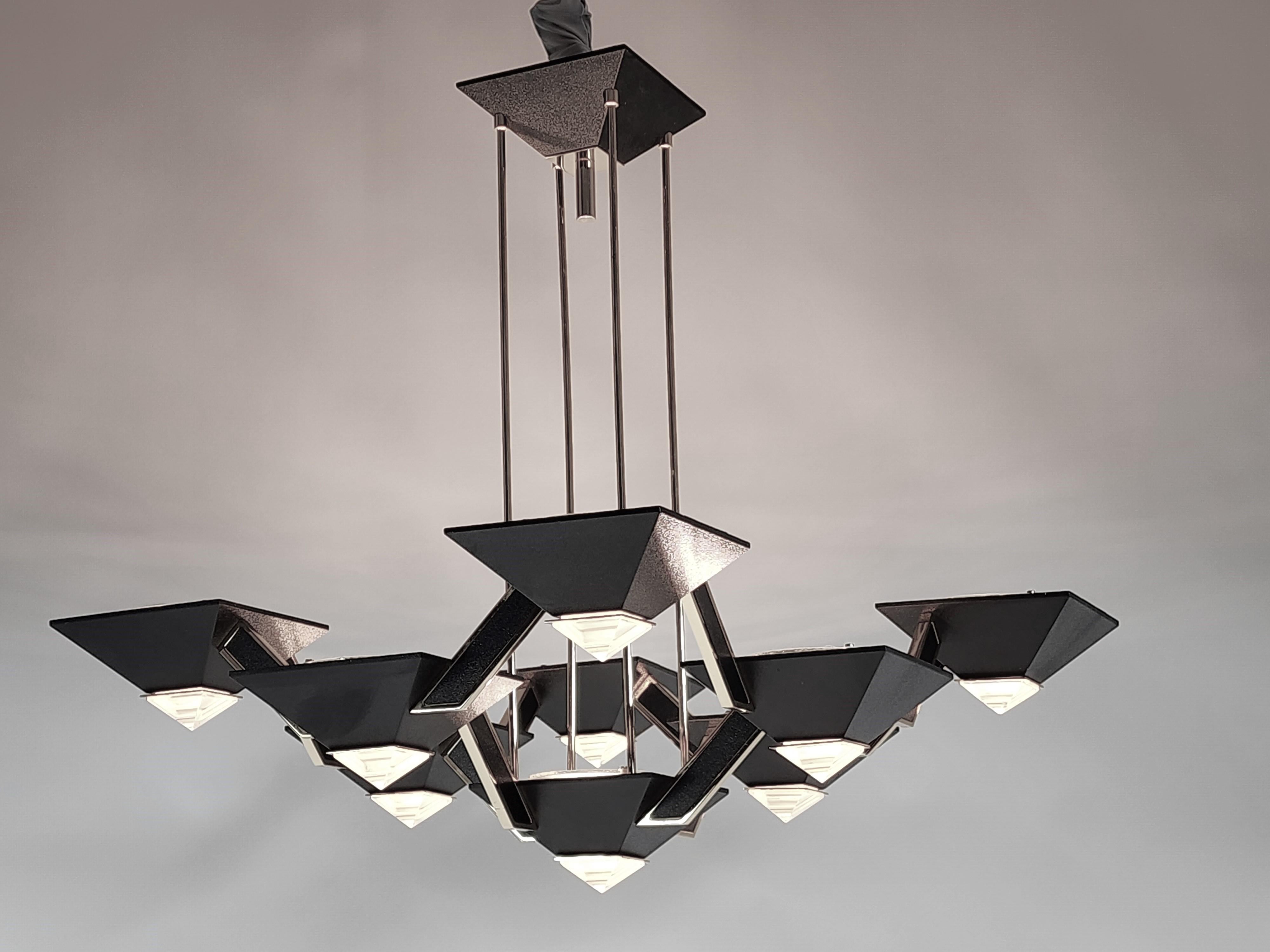 Anni '80 , Massive 9 Lighting  Lampadario alogeno In condizioni buone in vendita a St- Leonard, Quebec