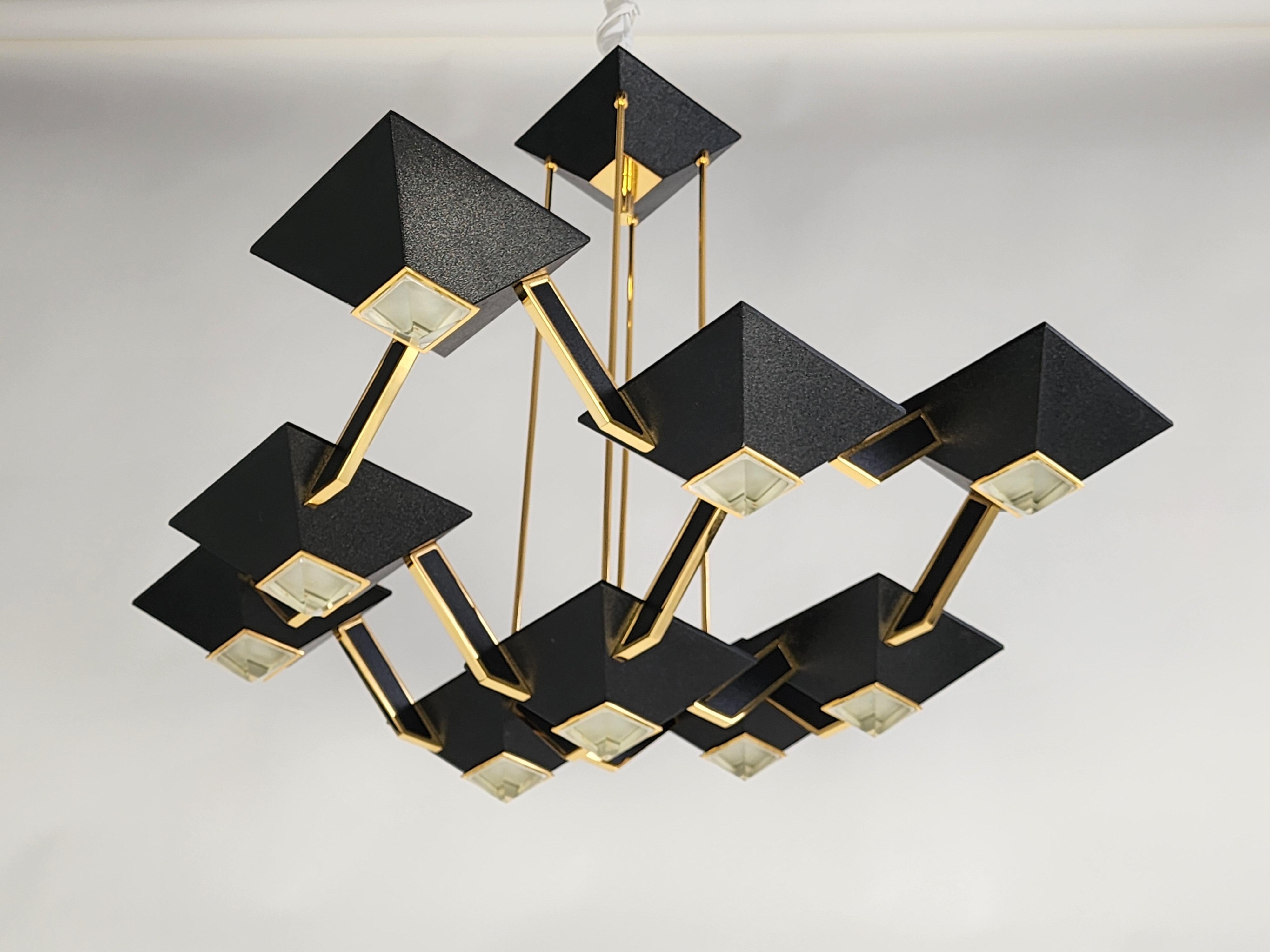 Metallo Anni '80 , Massive 9 Lighting  Lampadario alogeno in vendita