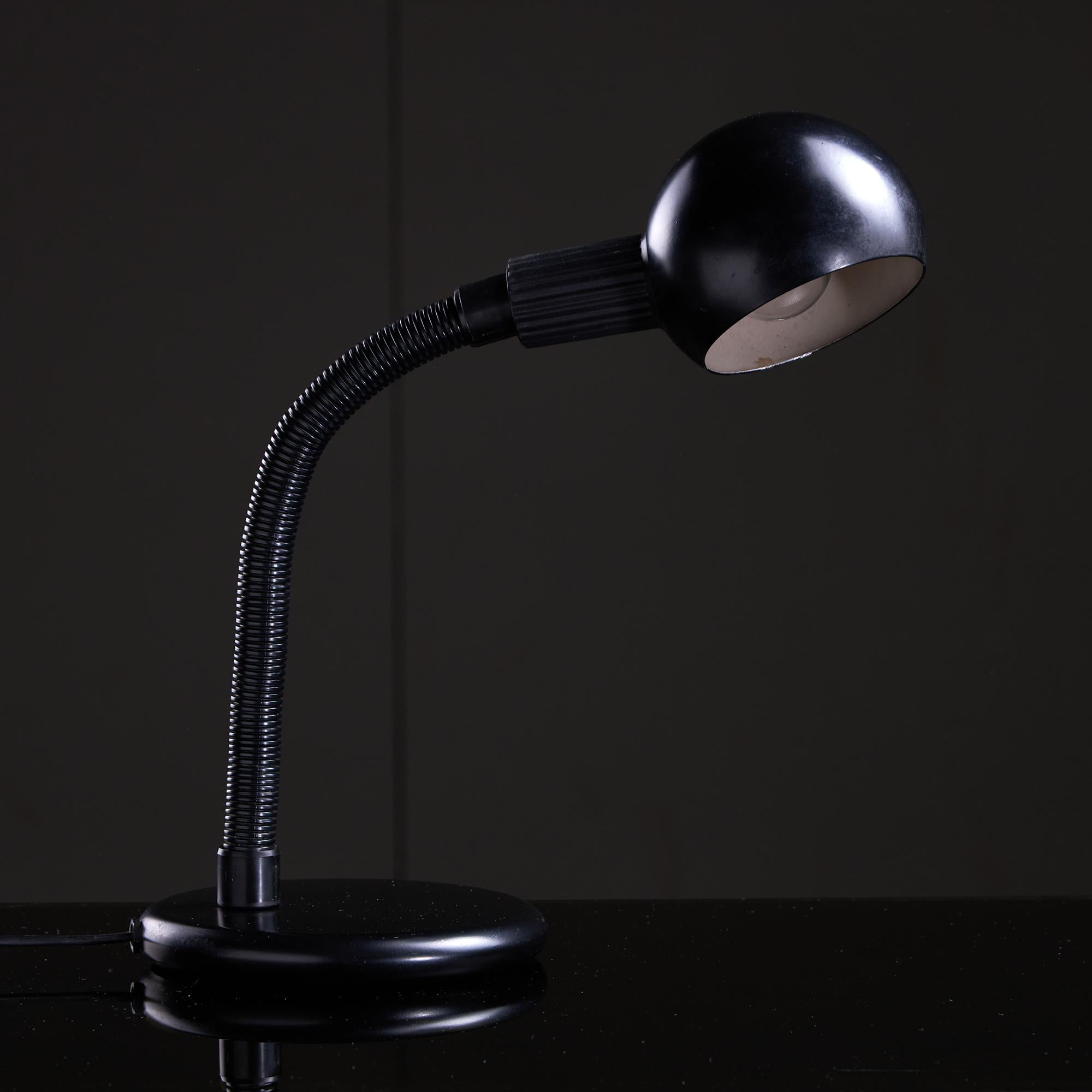 1980s Matt Black Table Lamp with Spherical Hood In Good Condition For Sale In Budapest, HU