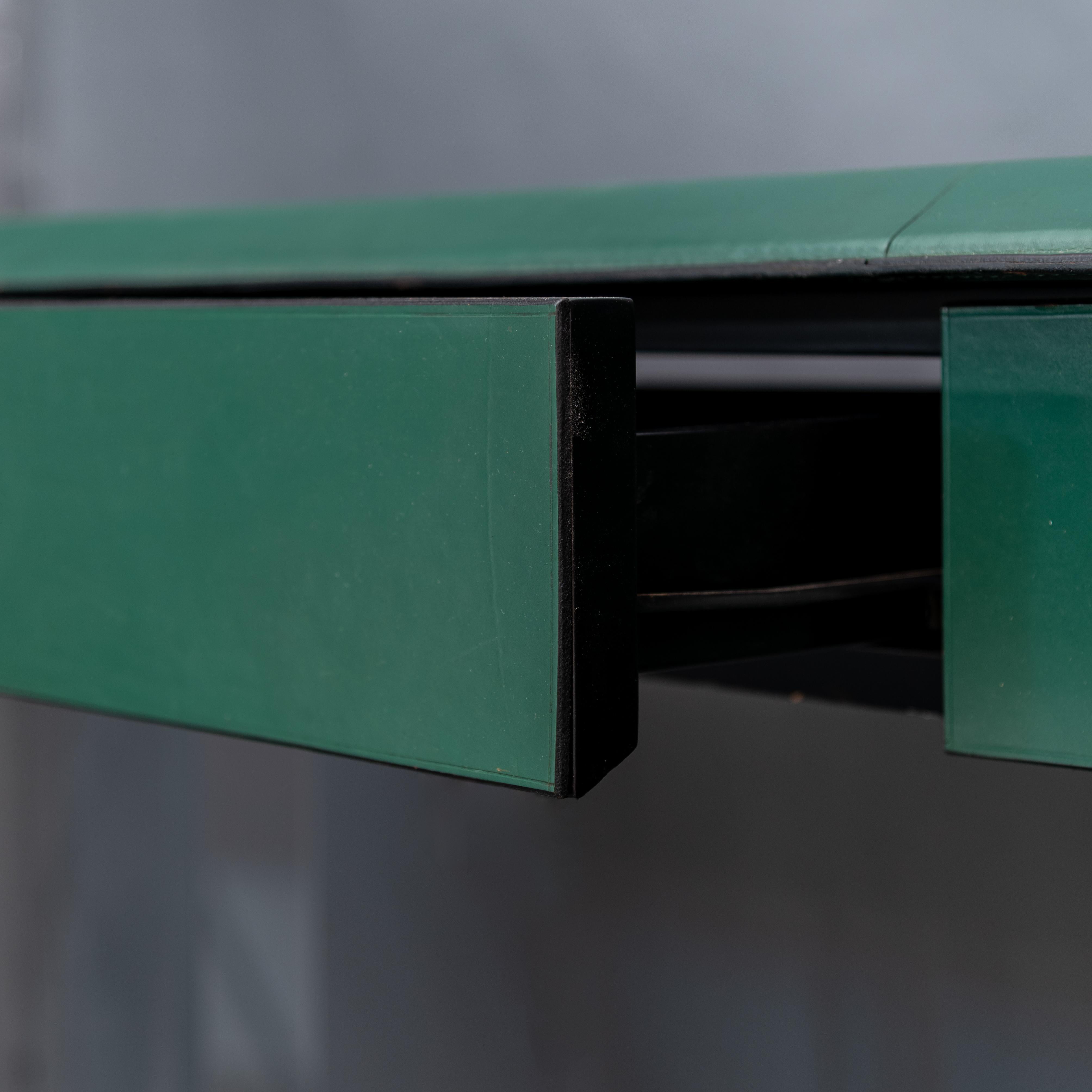 Matteo Grassi Modern Italian Leather Wall-Mounted Console In Good Condition In Roma, IT