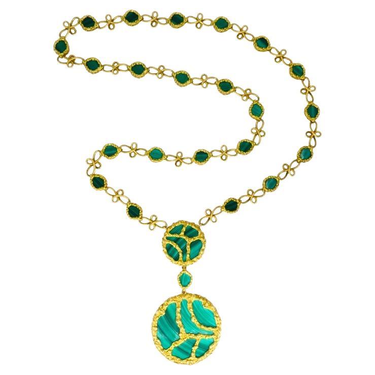 1980 Mauboussin Paris Collier à pendentifs en or 18k et malachite en vente