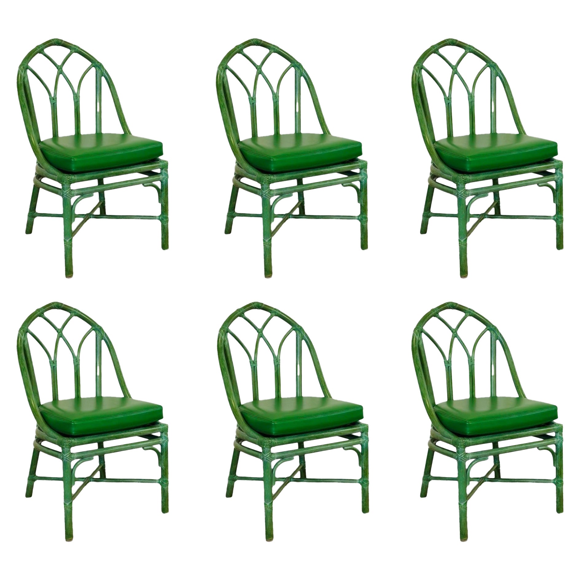 Sedie da pranzo con schienale a cattedrale in rattan verde McGuire degli anni 
80 - Set di sei sedie in vendita