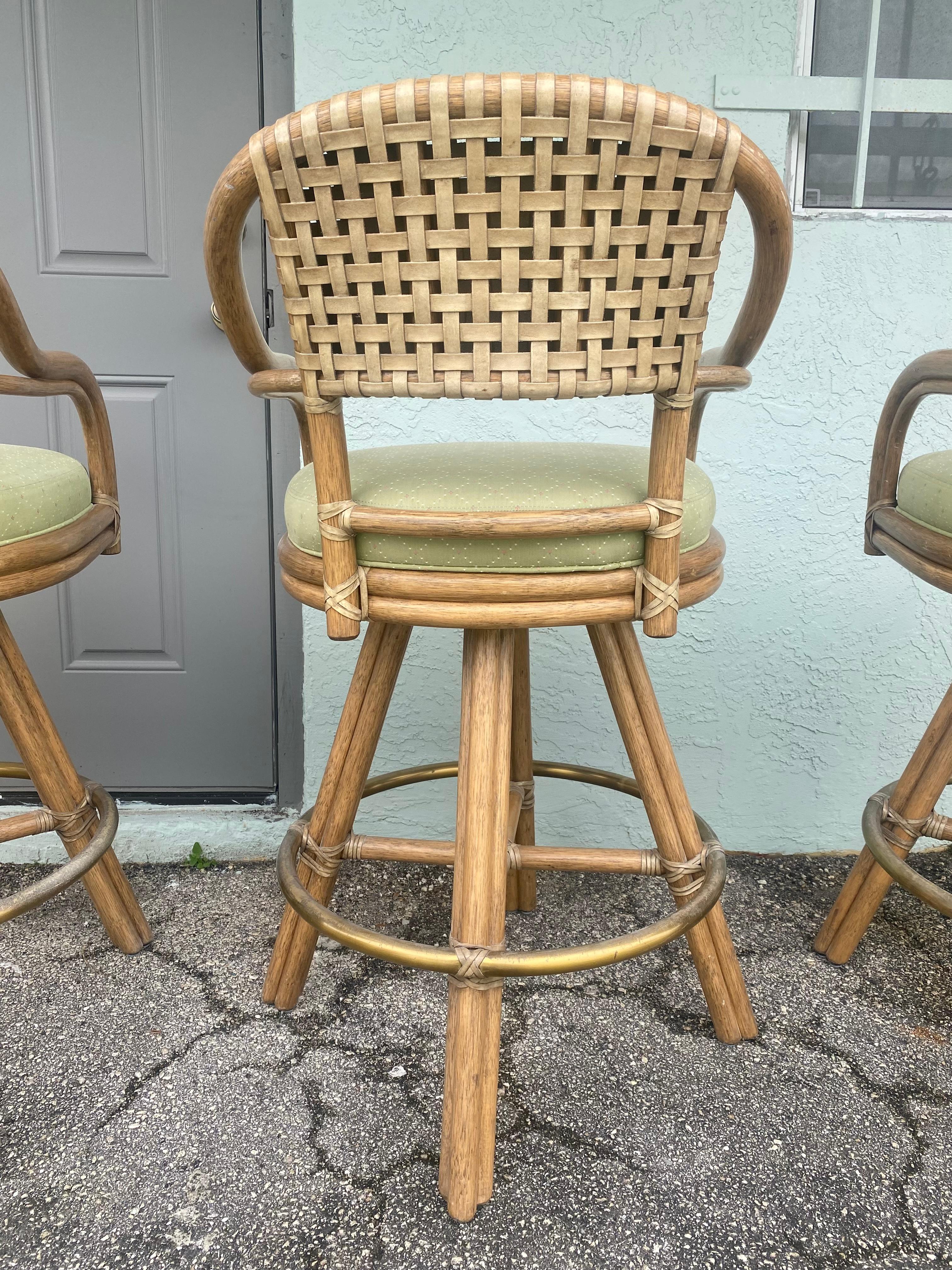 1980s McGuire Swivel Rattan and Leather Bar Stools, Set of 3 For Sale 6