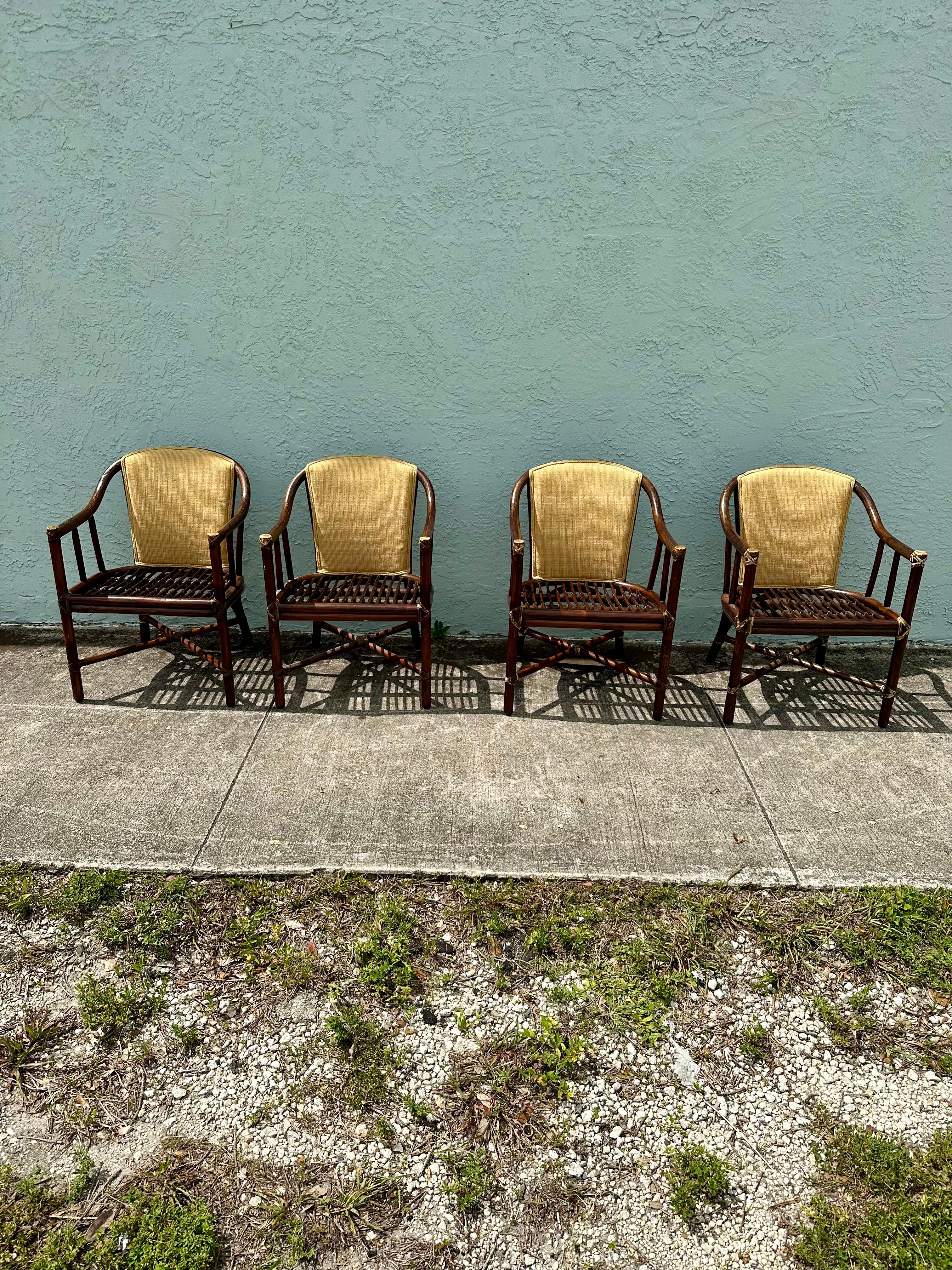 Sedie da pranzo e tavolo con schienale a canna in rattan McGuire degli anni '80, set da 5 in vendita 4