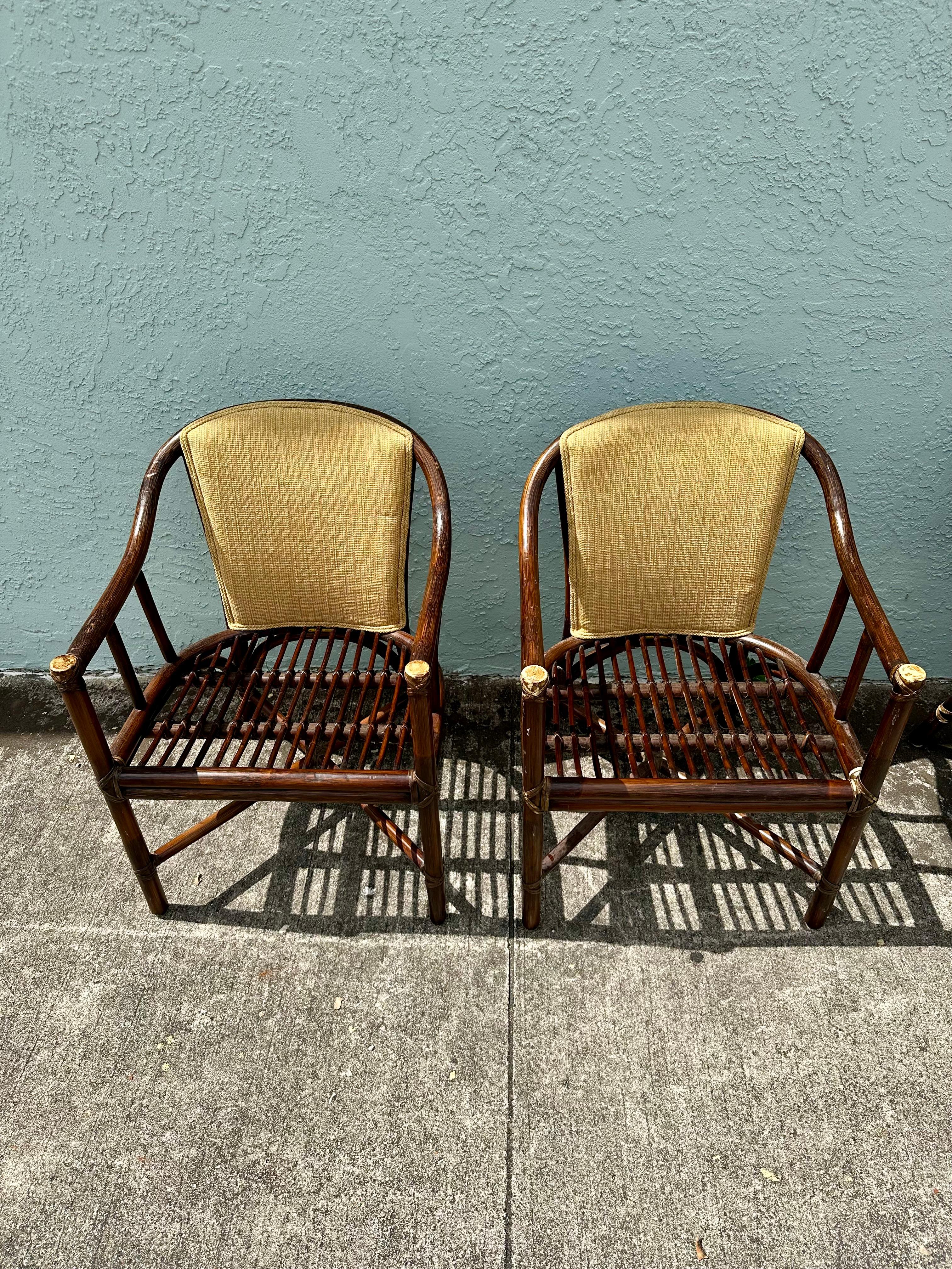Sedie da pranzo e tavolo con schienale a canna in rattan McGuire degli anni '80, set da 5 in vendita 6