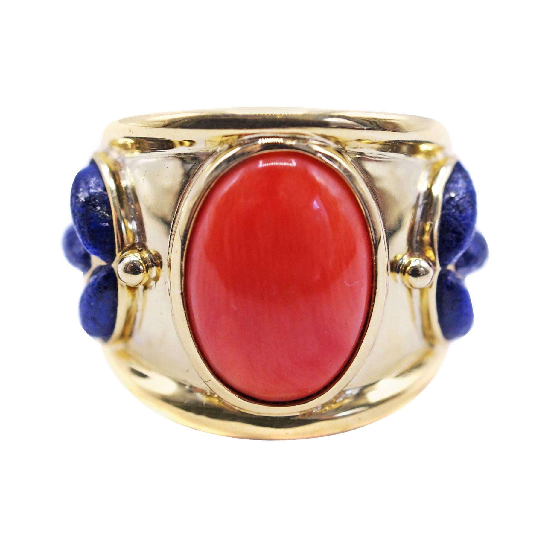 1980s Mediterranean Coral Lapis Lazuli 18 Karat Gold Band