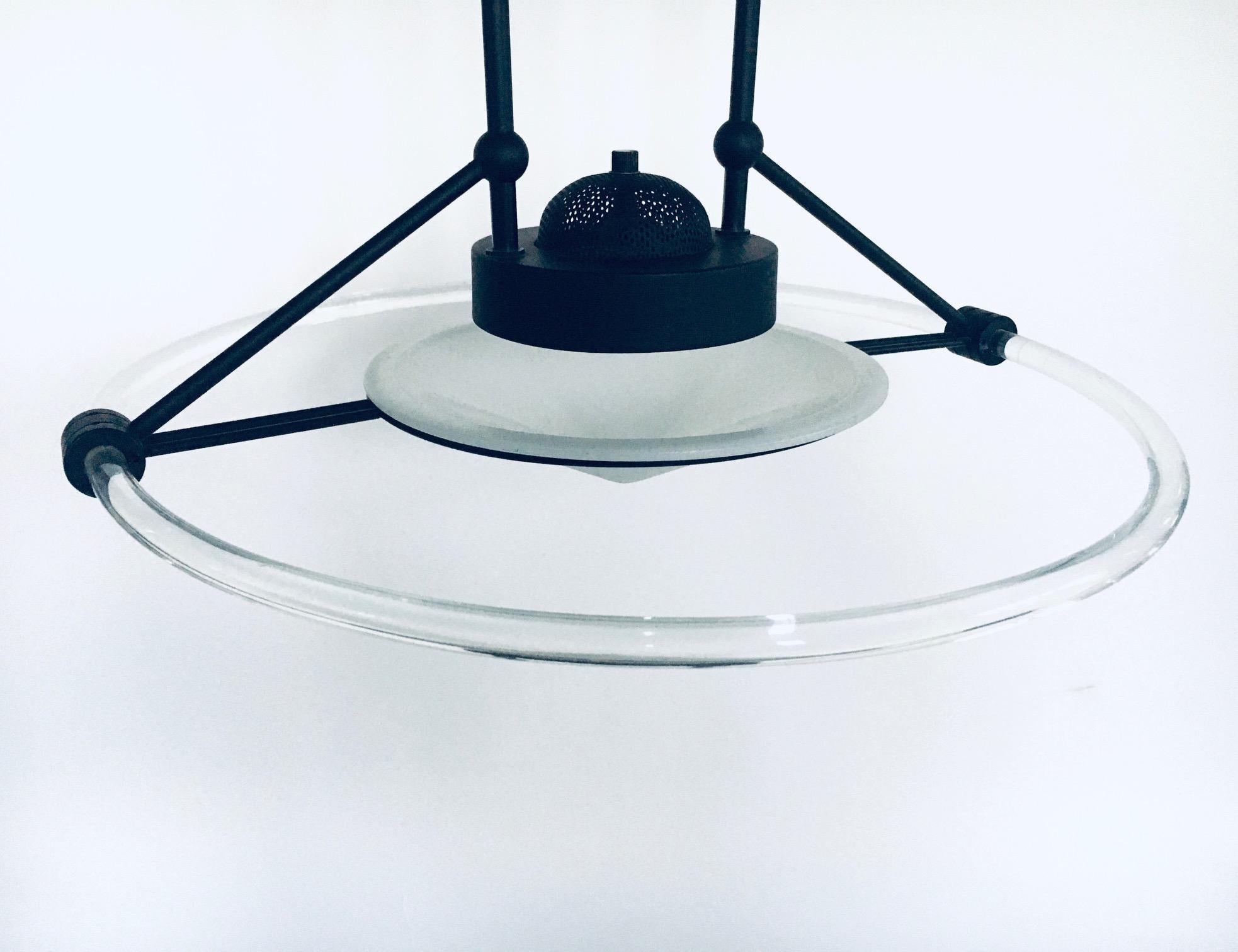 Lampada a sospensione in stile Memphis Design degli anni '80 in vendita 5