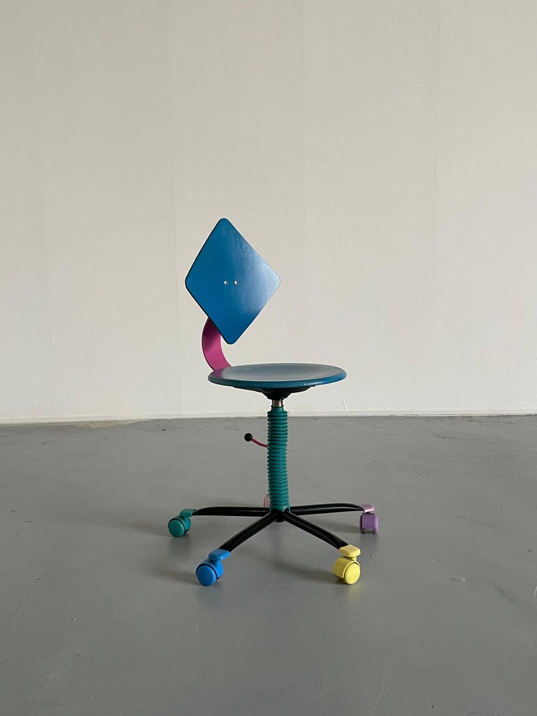 椅子 vintage 90's Postmodern Chair vintage 90's Postmodern Chair