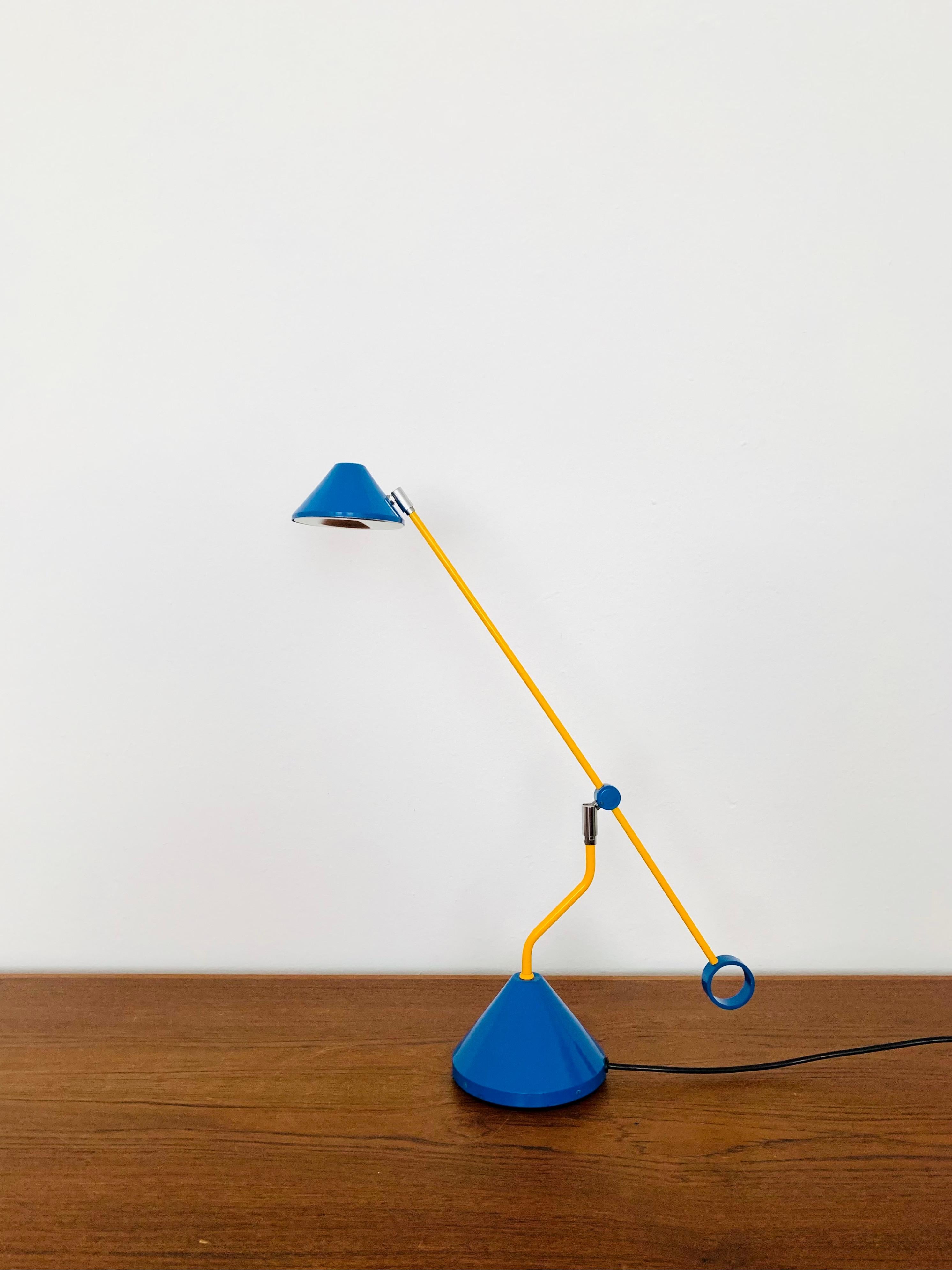 1980s Memphis Style Halogen Table Lamp by Honsel In Good Condition For Sale In München, DE