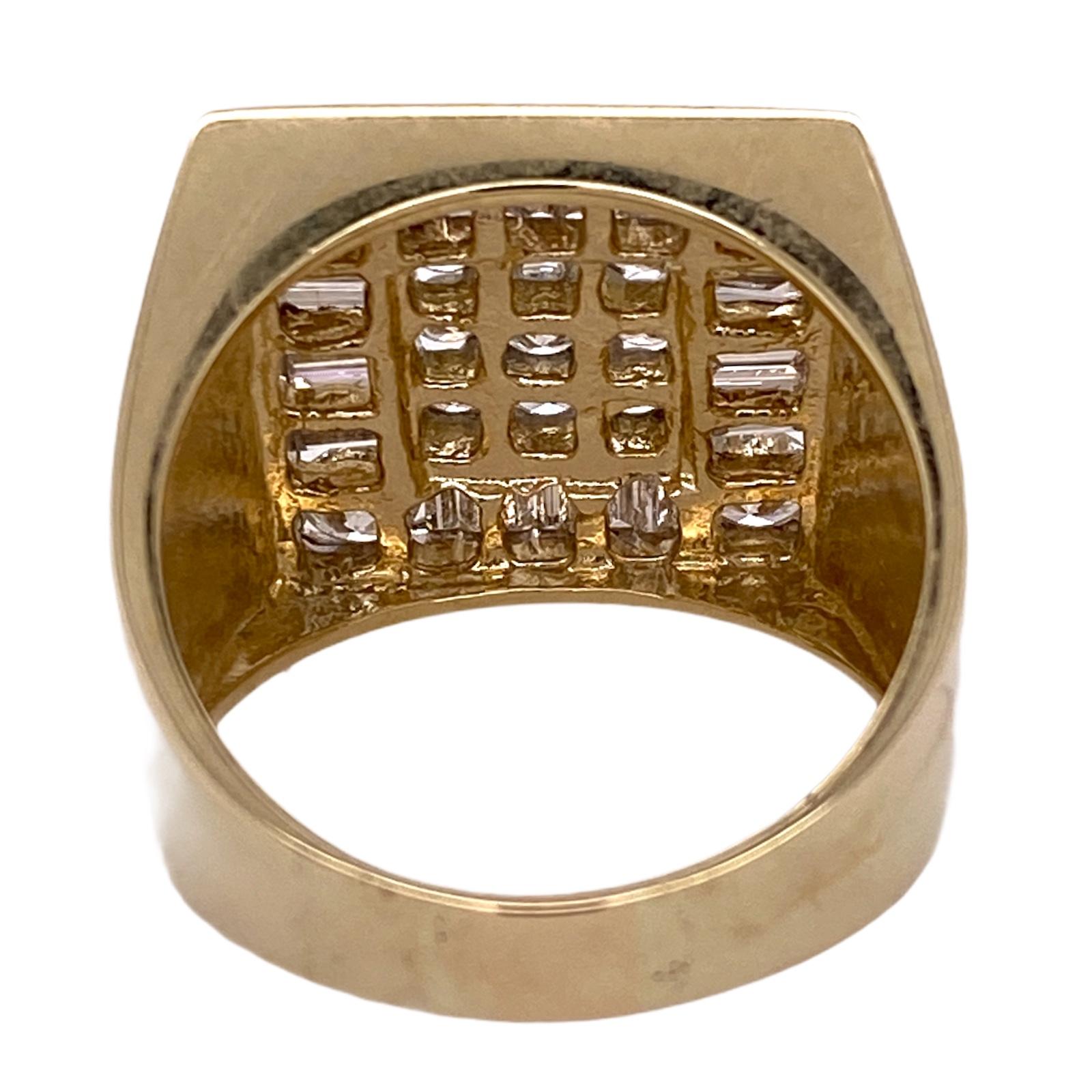 Contemporary 1980s Men's 2.65 Carat Diamond Invisibly Set Yellow Gold Square Vintage Ring