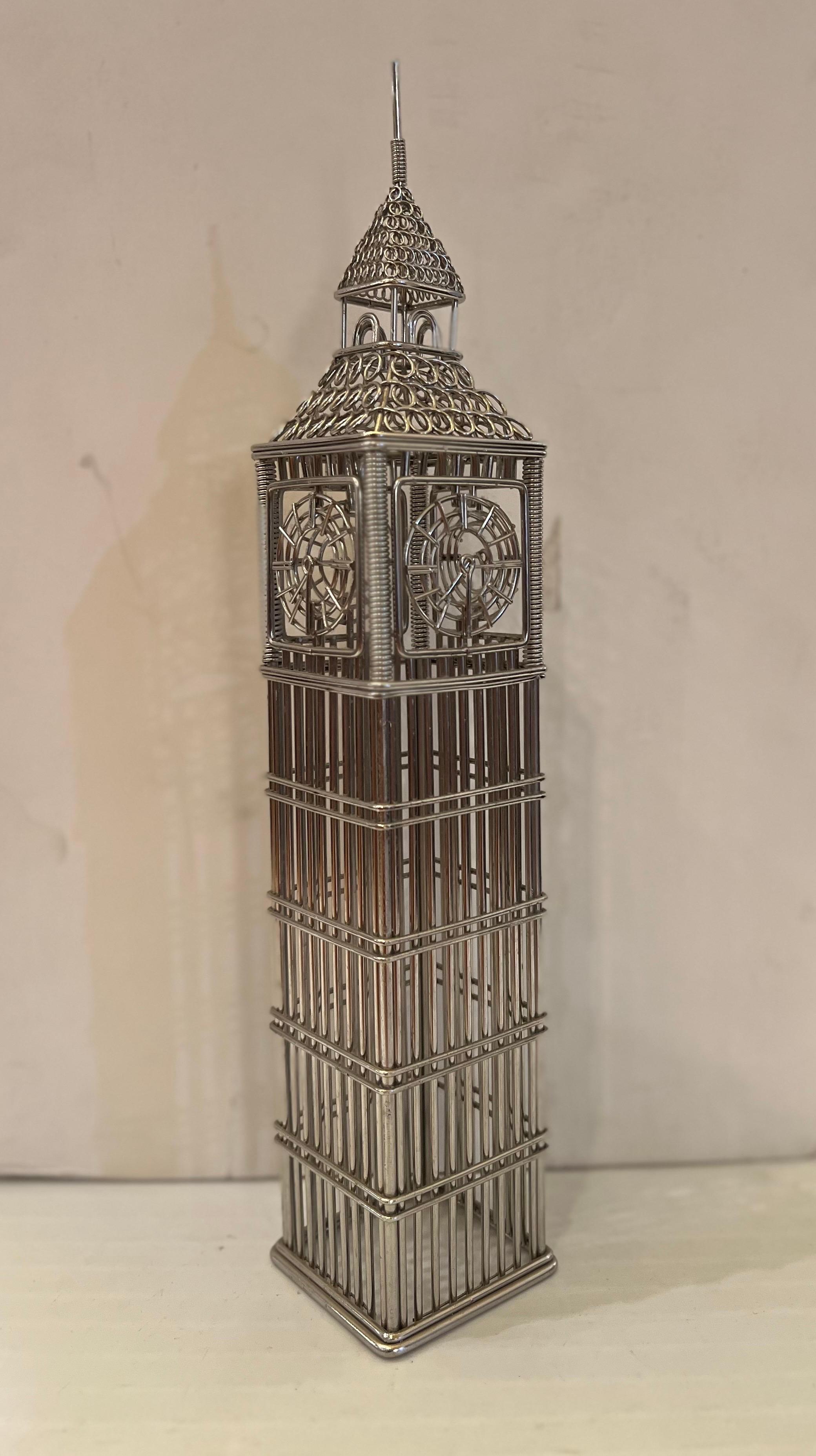 Escultura Big Ben de metal soldado de los años 80 en Excelente Estado en San Diego, CA