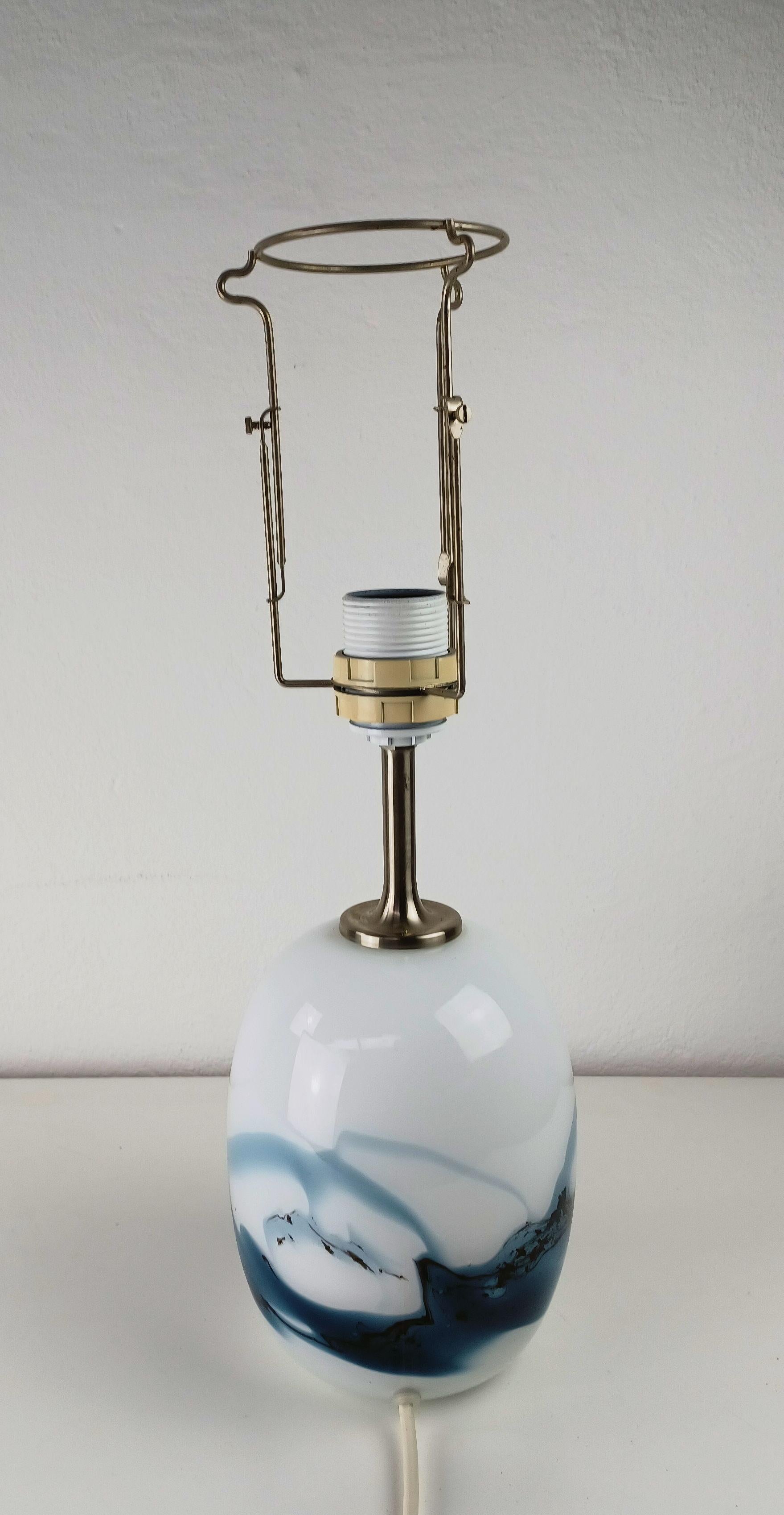 1980's Michael Bang Sakura Tischlampe aus mundgeblasenem Glas (Handgefertigt) im Angebot