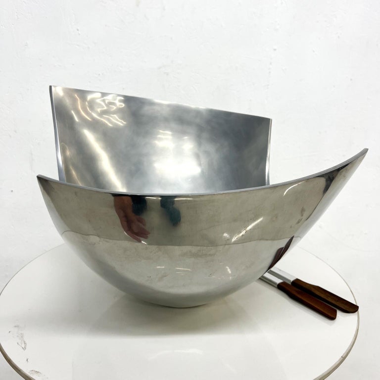 Metal 1980s Michael Lax Design Sculptural Modern Salad Bowl Set for Metaal For Sale