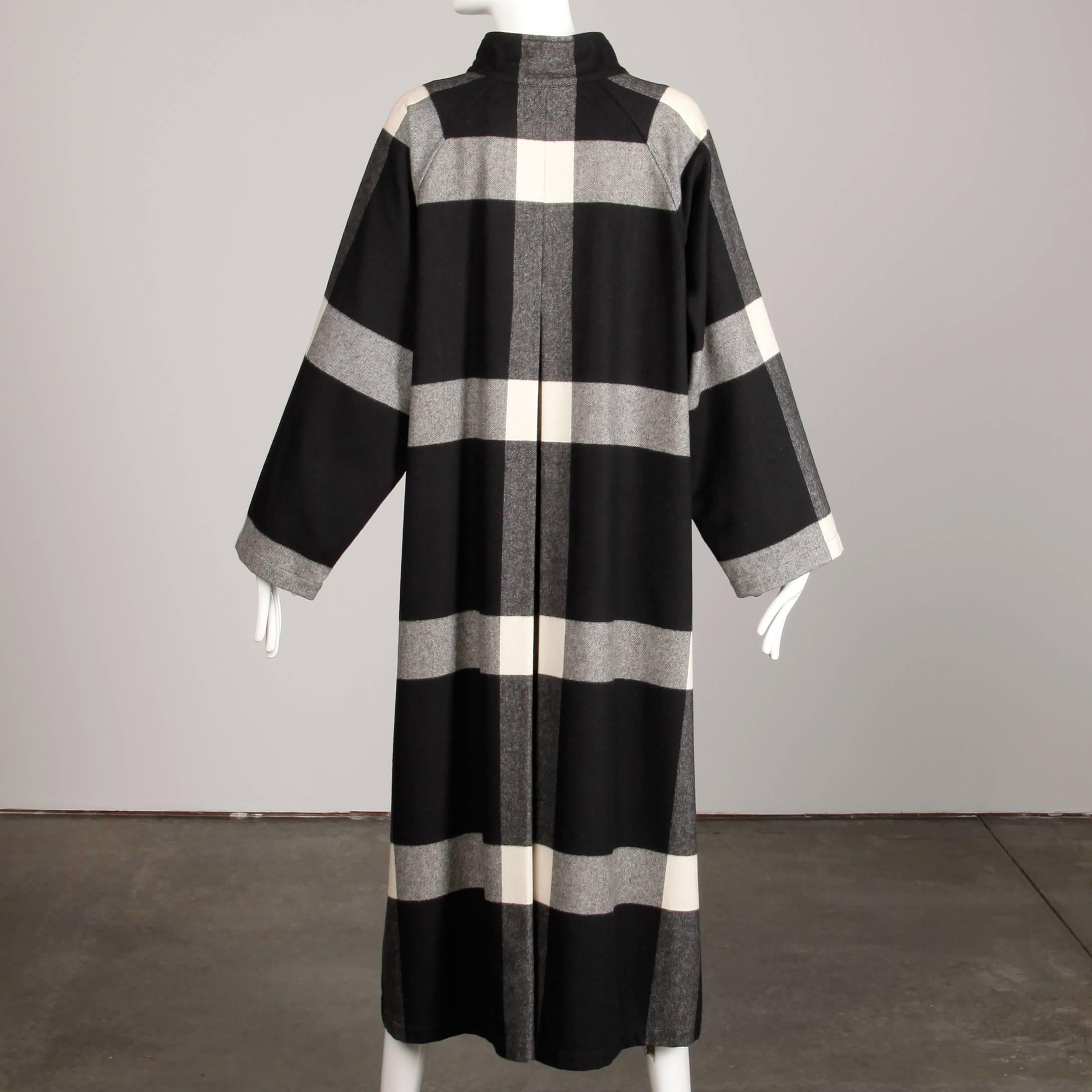 1980s Michaele Vollbracht Vintage Cashmere Wool Plaid Coat Dress or Duster In Excellent Condition For Sale In Sparks, NV