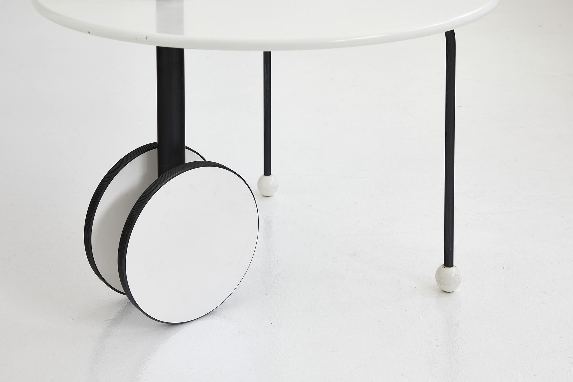 Fin du 20e siècle Table d'appoint Michele De Lucchi des années 1980 en vente