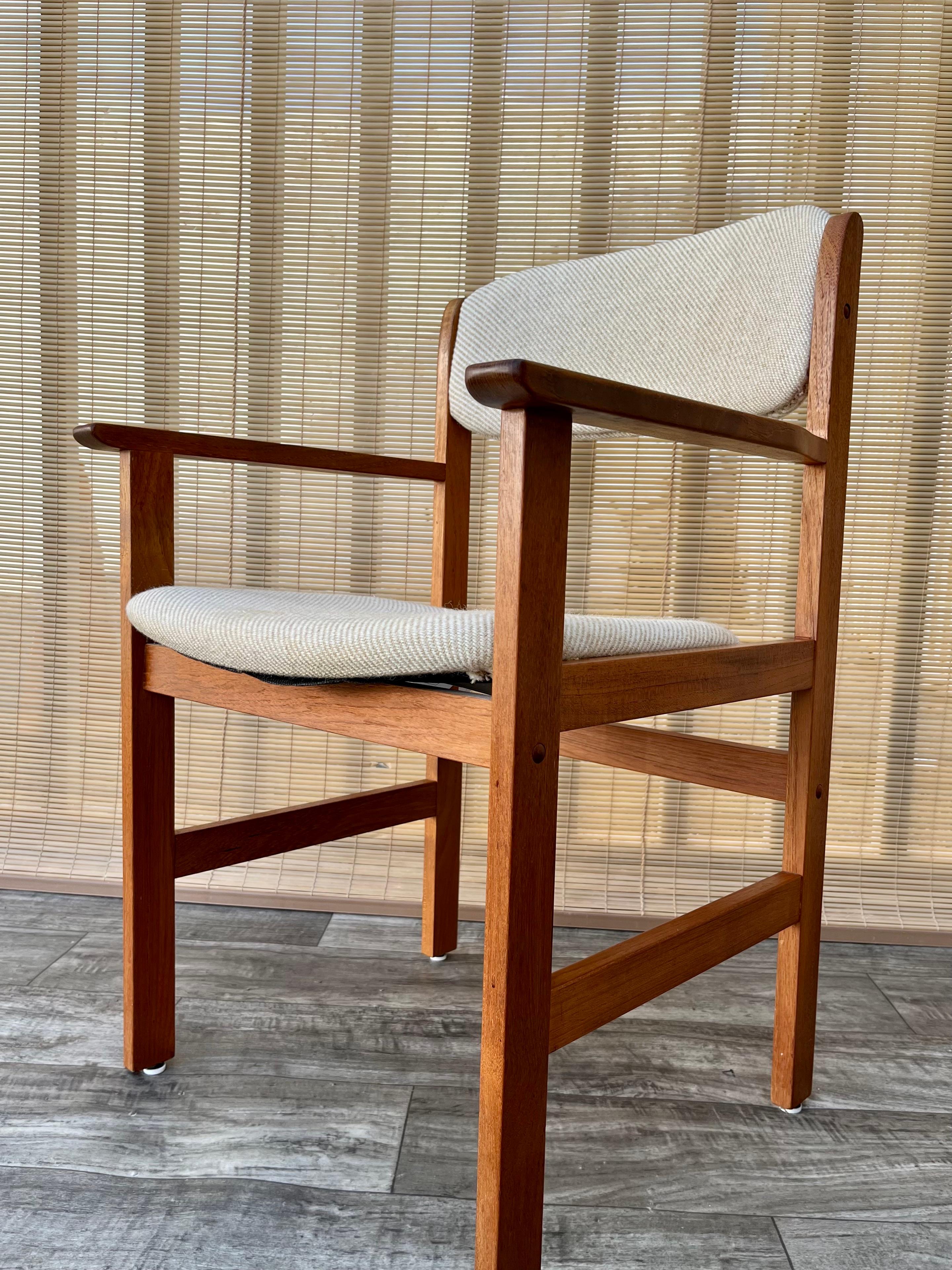 1980s Mid-Century Danish Modern Style Captain Chairs by Benny Linden Design. For Sale 1