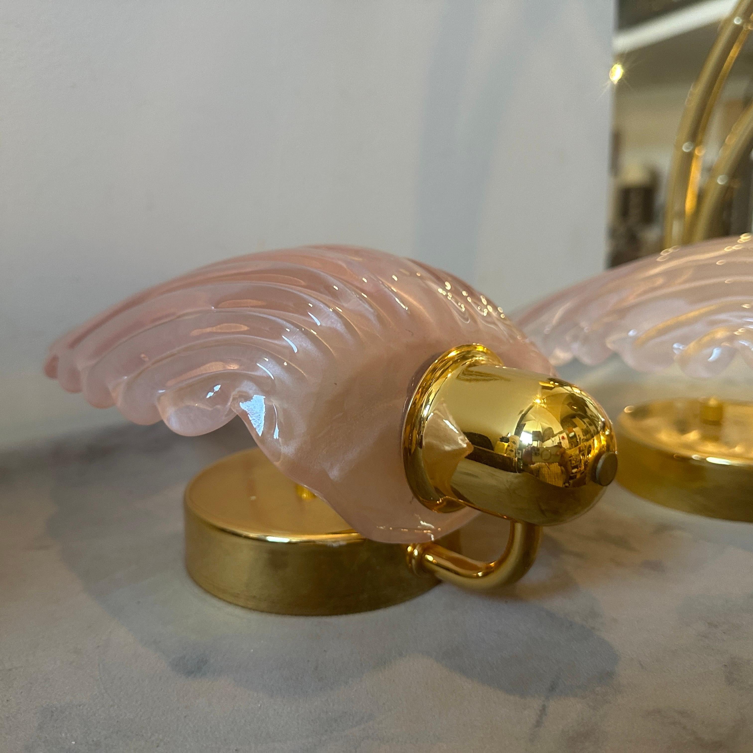 1980s Mid-century Modern Brass and Shell Shaped Pink Murano Glass Wall Sconces 7