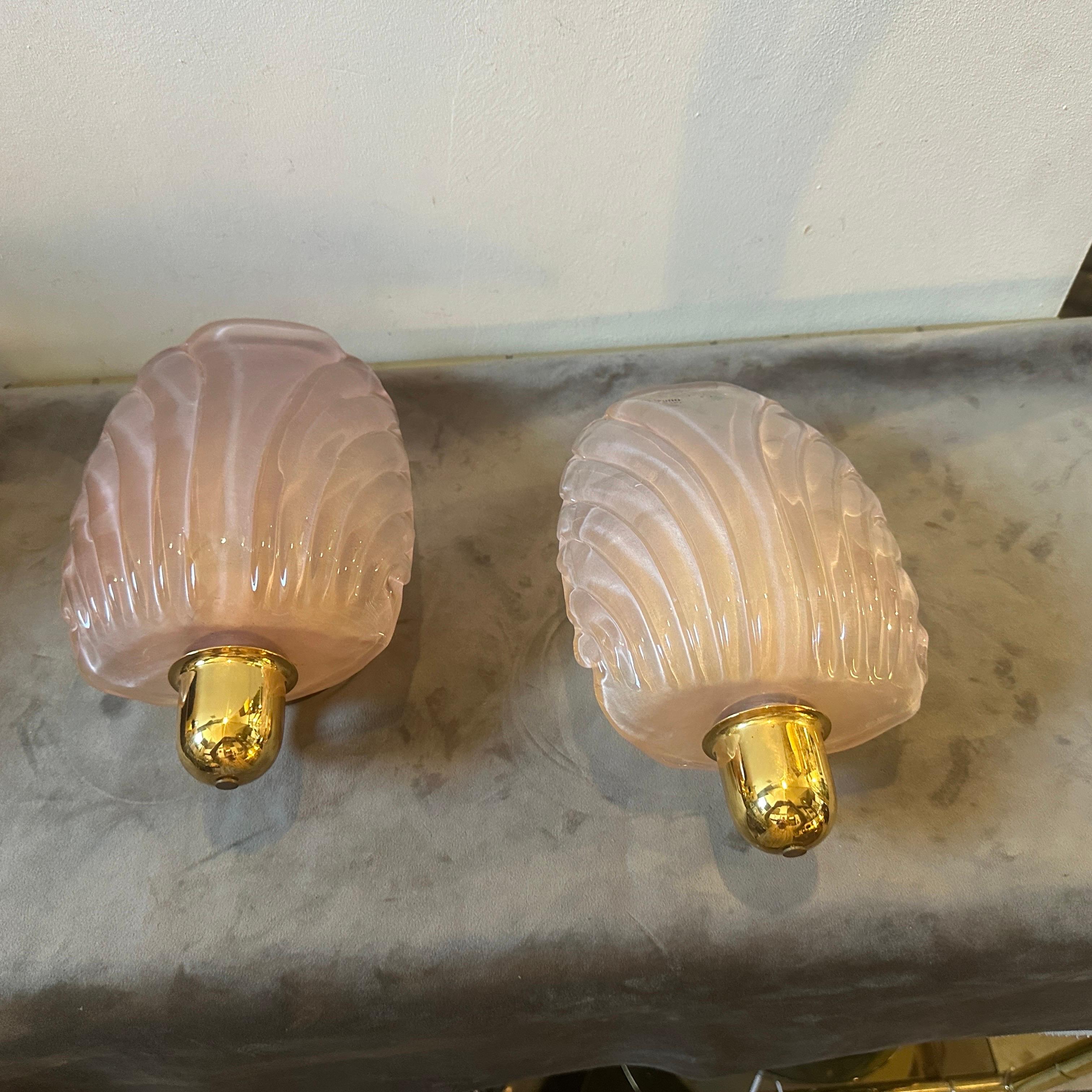 1980s Mid-century Modern Brass and Shell Shaped Pink Murano Glass Wall Sconces 2