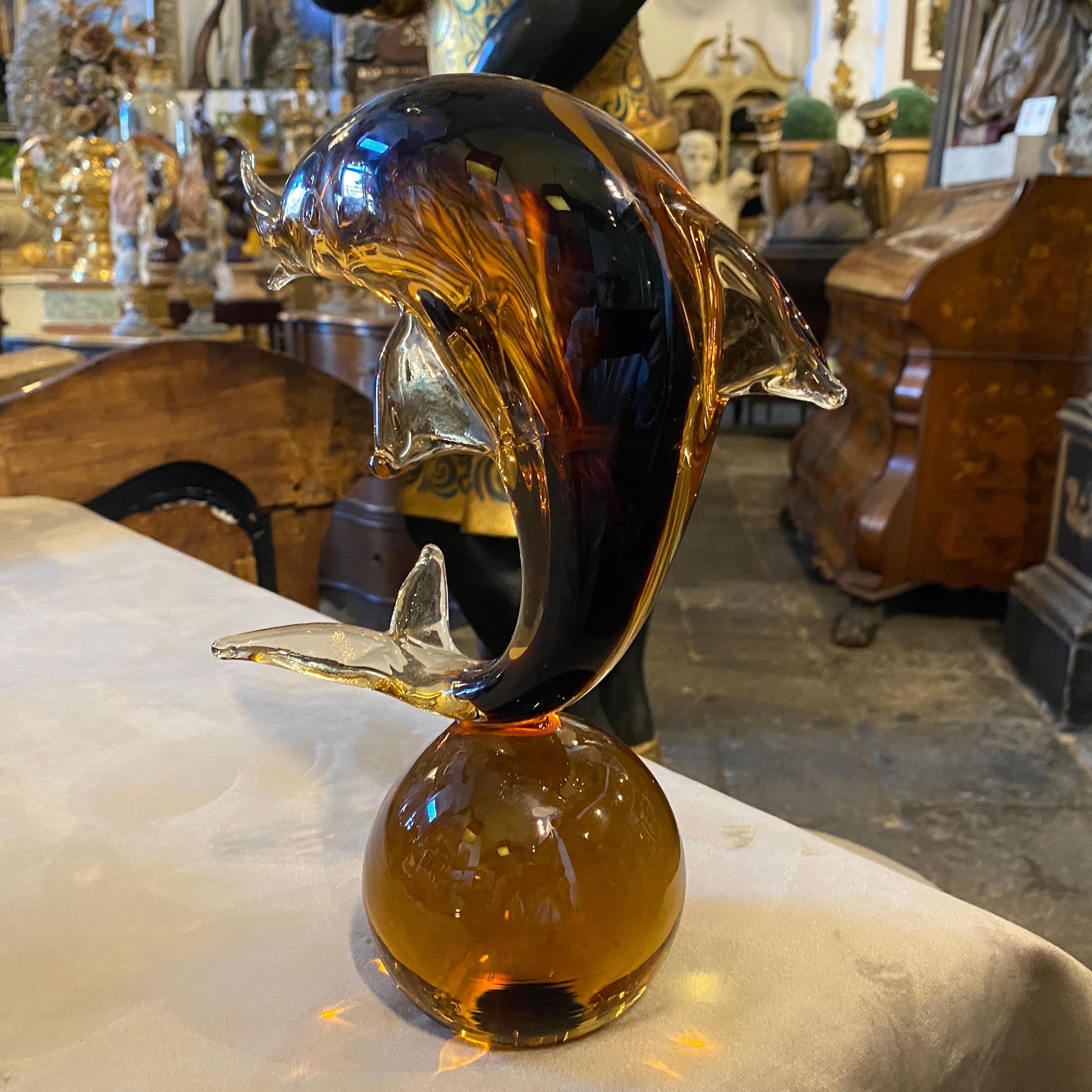 1980s Mid-Century Modern Brown Heavy Murano Glass Sculpture of a Dolphin In Good Condition In Aci Castello, IT