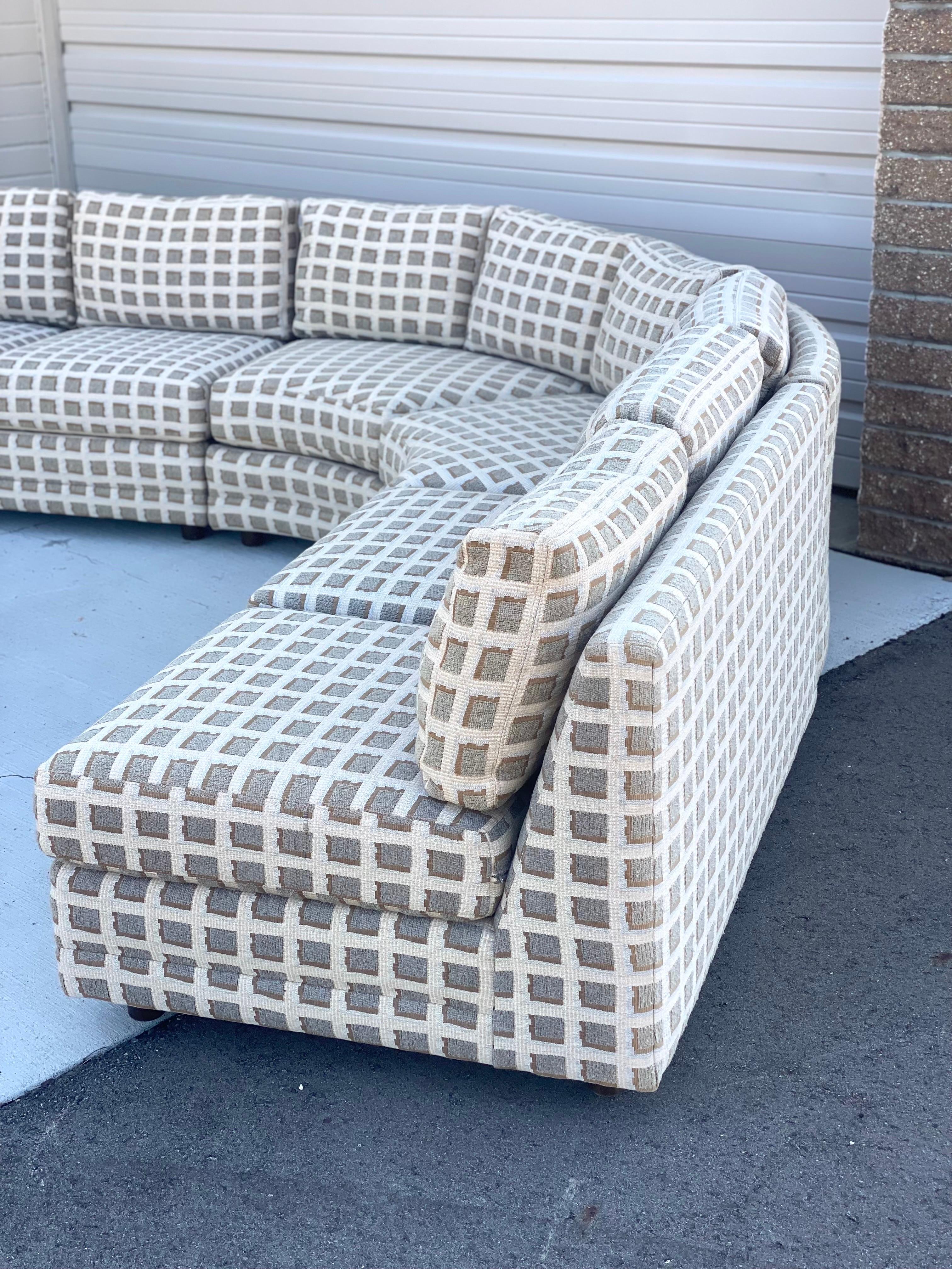 Late 20th Century 1980s Mid-Century Modern Circular 5 Piece Sectional