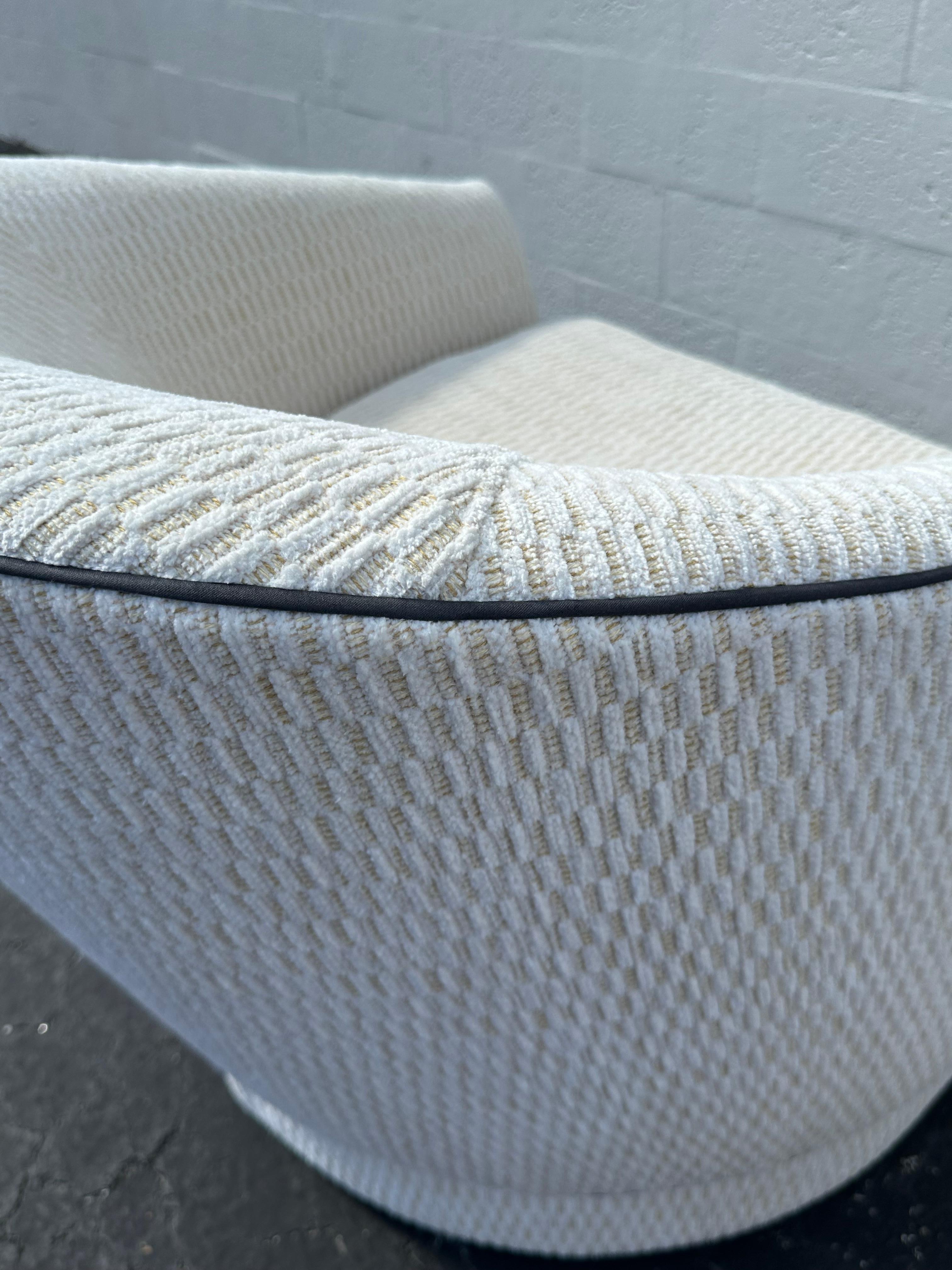 1980s Milo Baughman Barrel Swivel Cream Beige Chenille Castors Chairs, Set of 2 For Sale 6