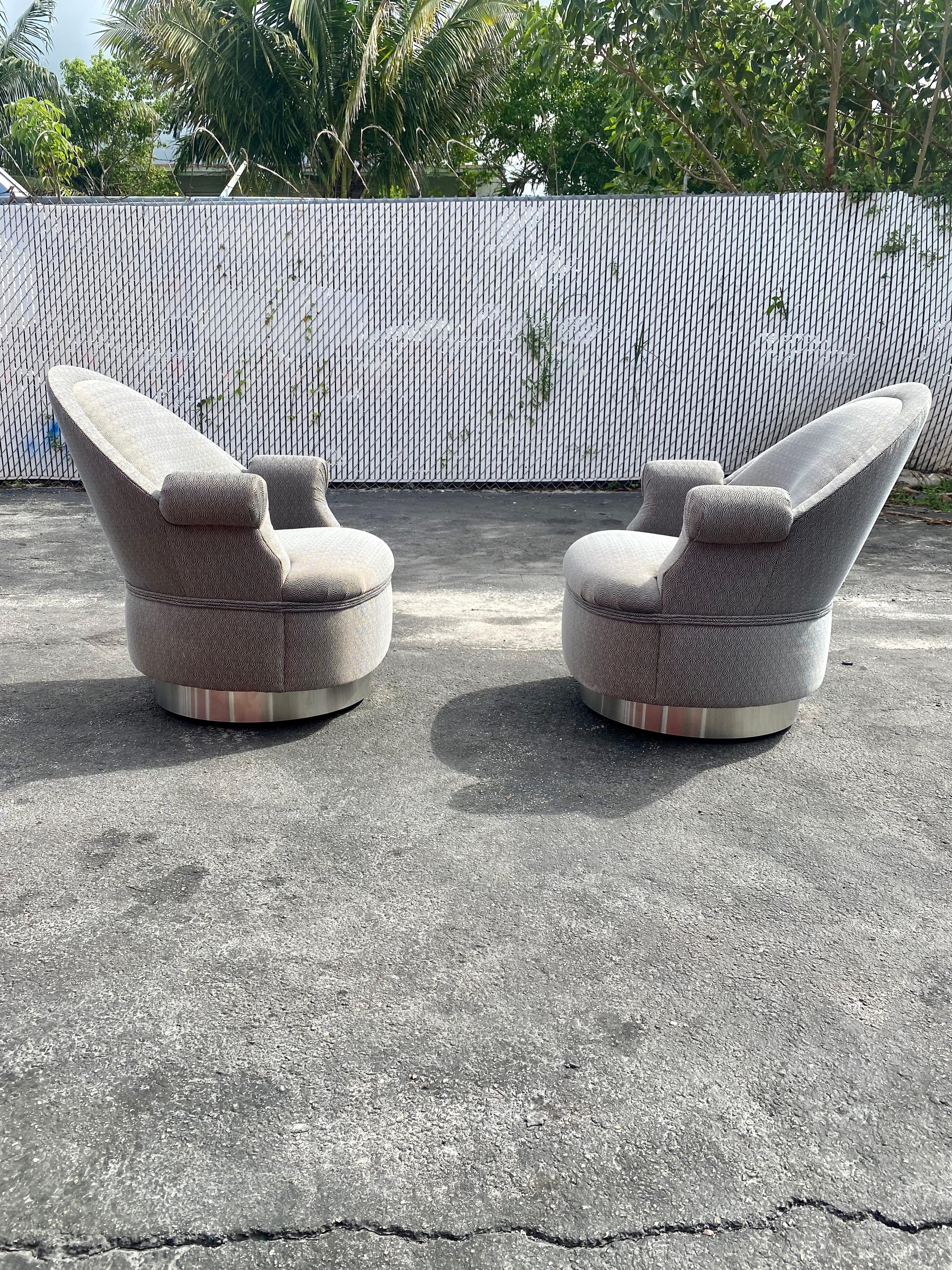 American 1980s Milo Baughman Rolling Swivel Chairs, Set of 2 For Sale