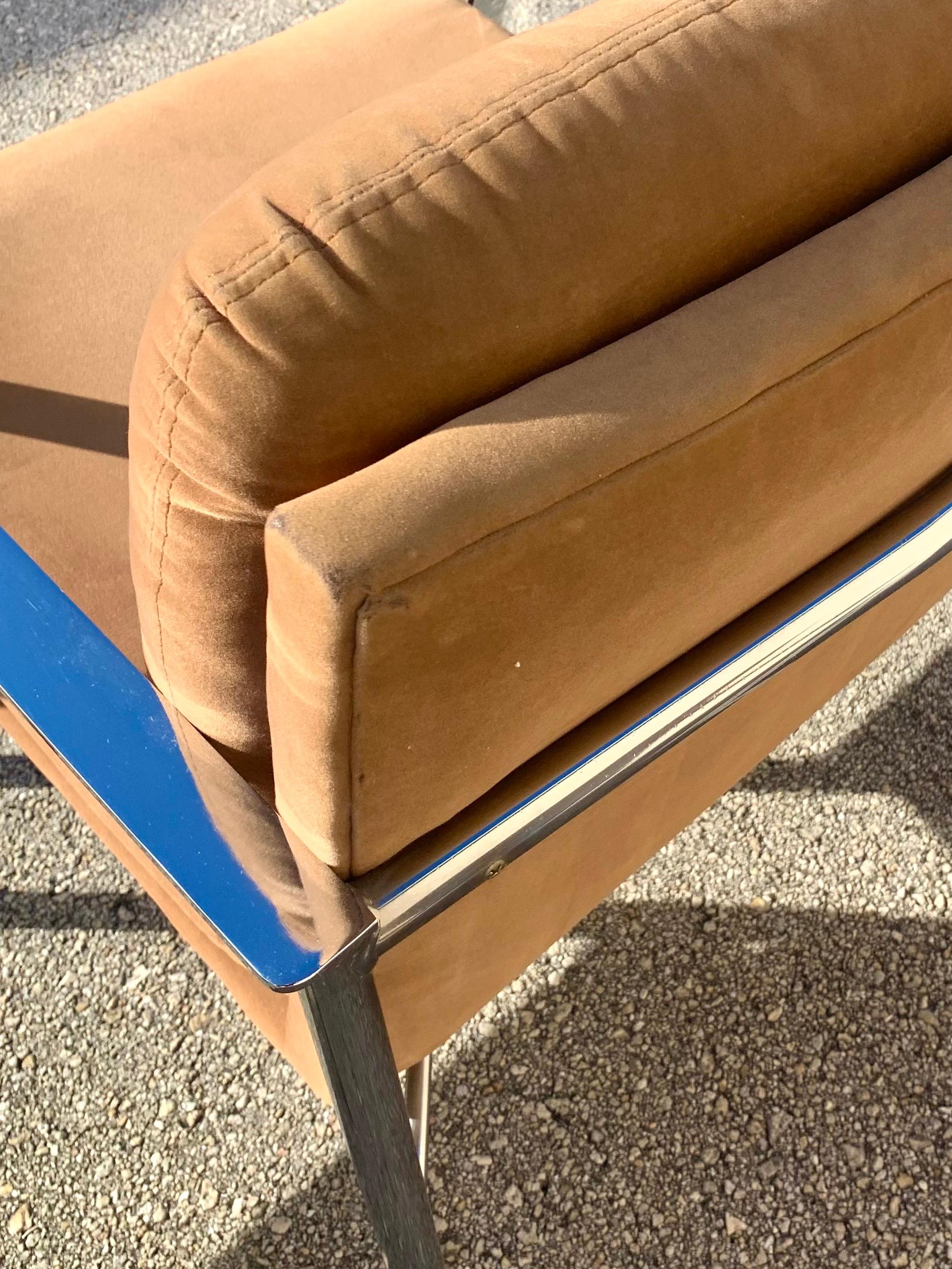 1980s Milo Baughman Style Mid-Century Modern Flat Bar Chrome Lounge Chairs For Sale 1