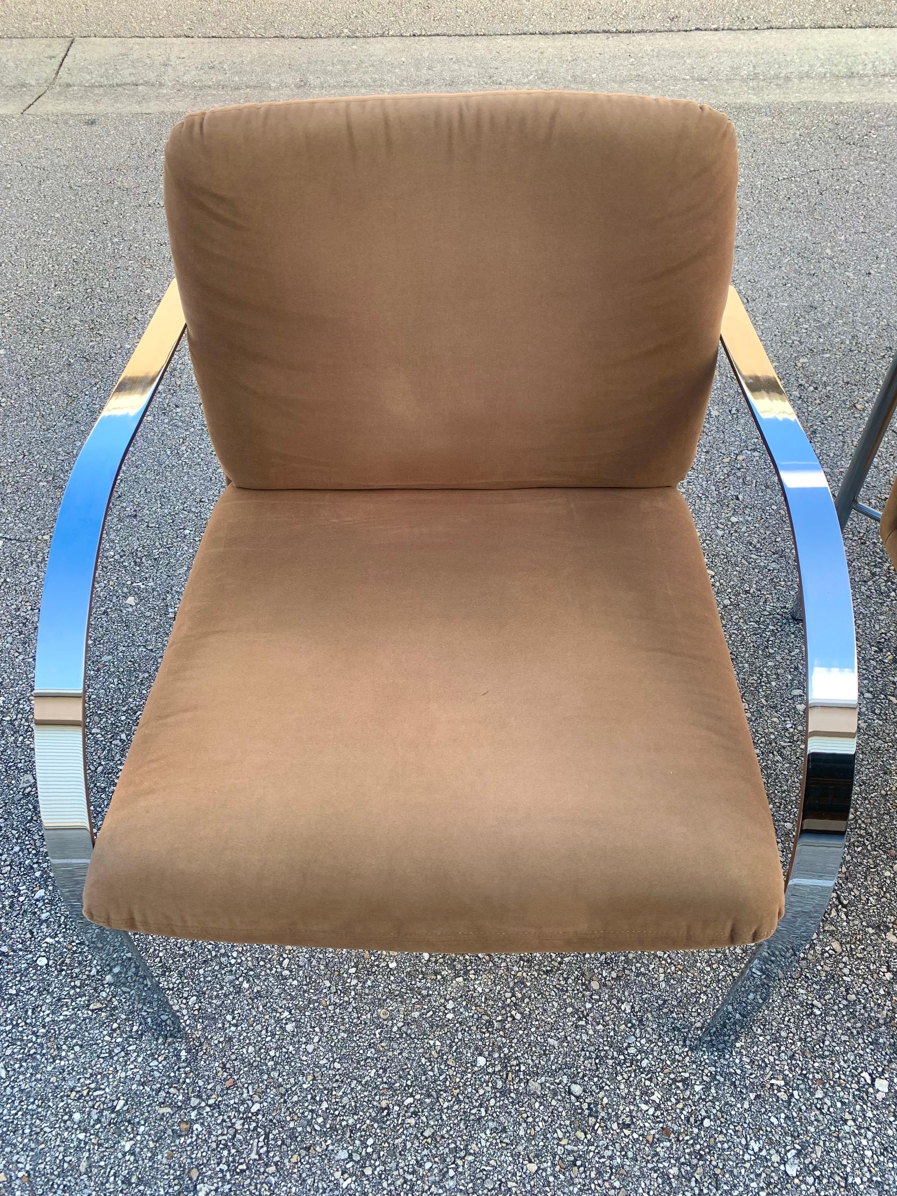 1980s Milo Baughman Style Mid-Century Modern Flat Bar Chrome Lounge Chairs For Sale 3