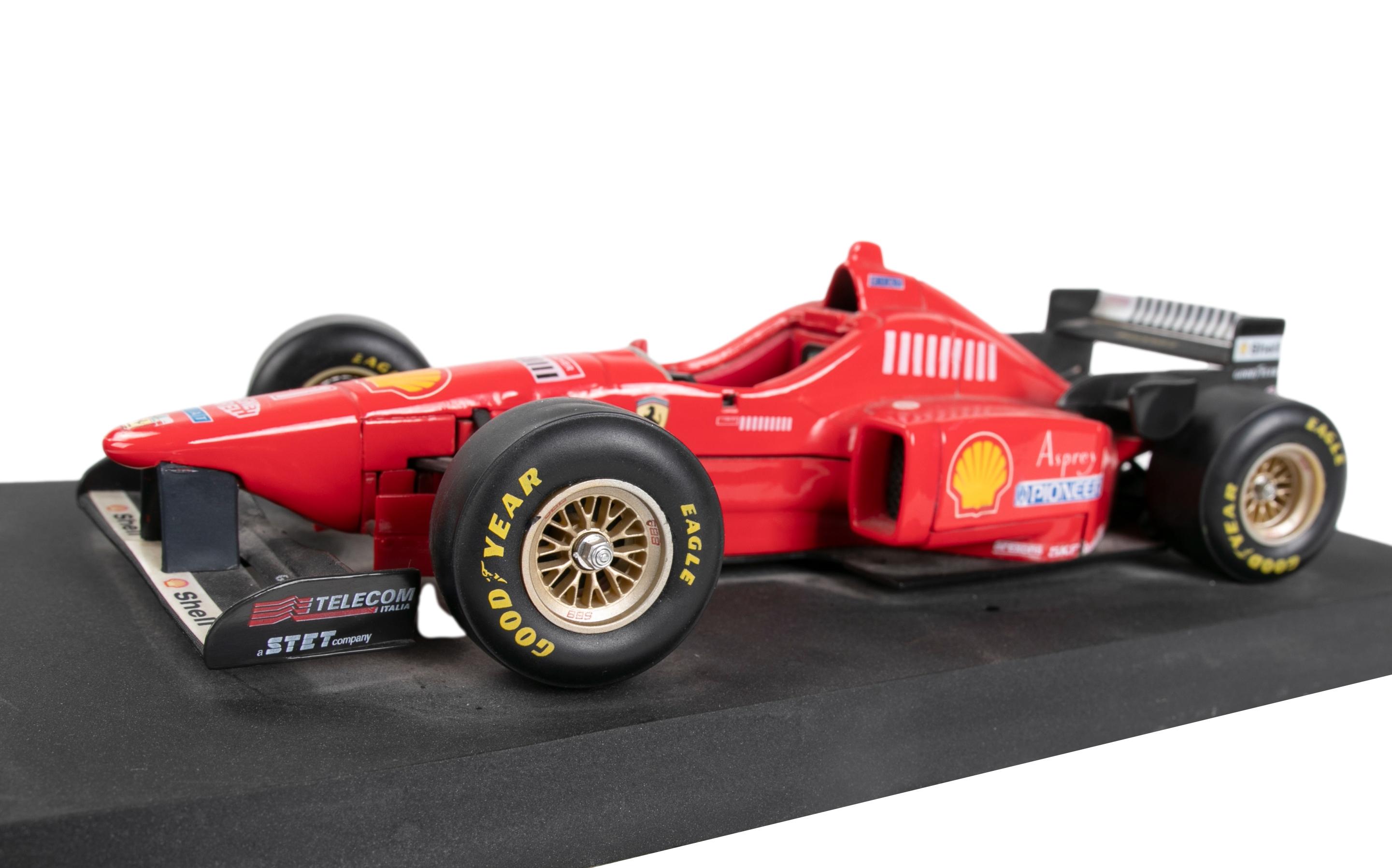 Voiture miniature Ferrari des années 1980 en vente 5