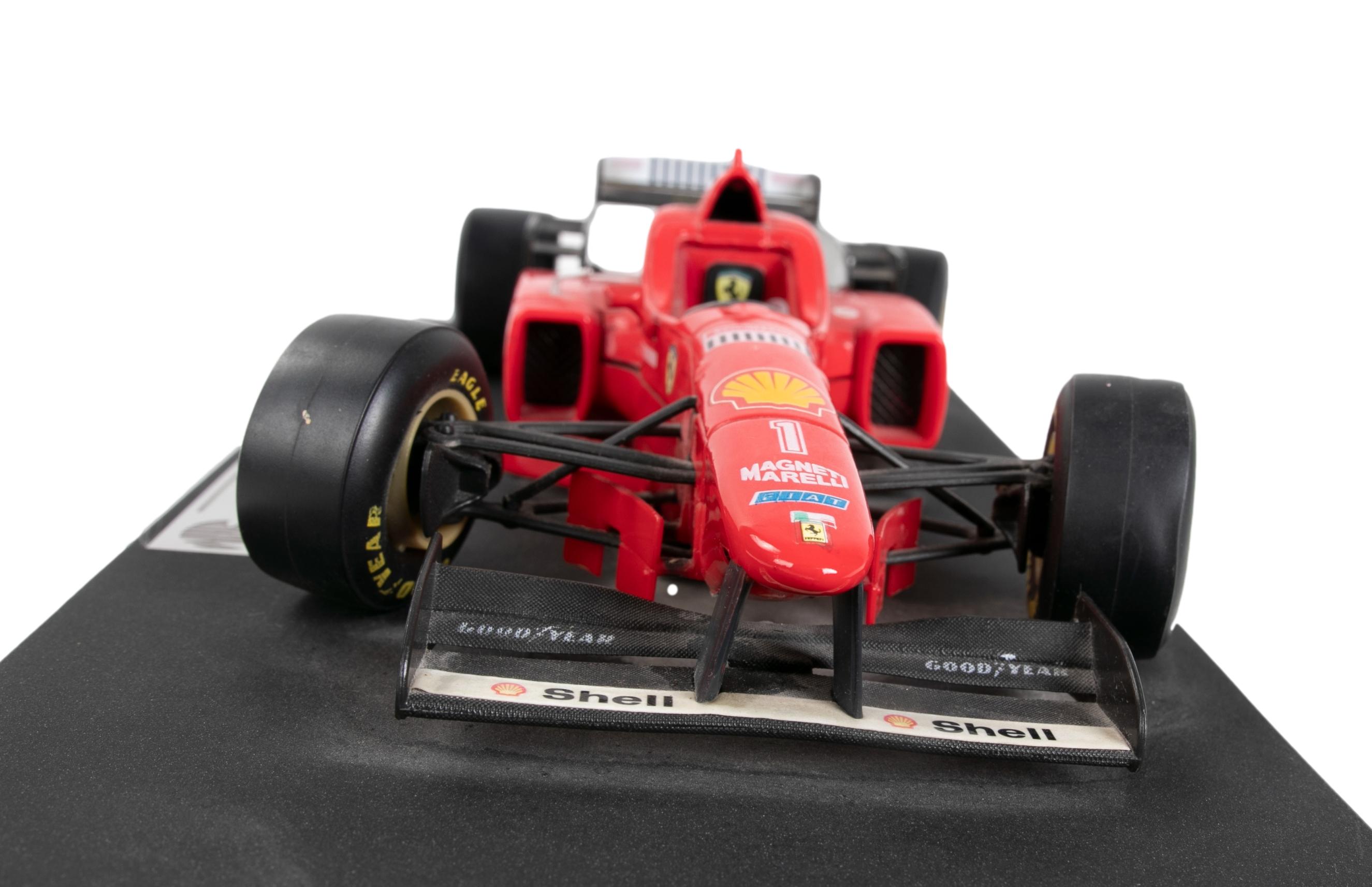 Voiture miniature Ferrari des années 1980 en vente 6