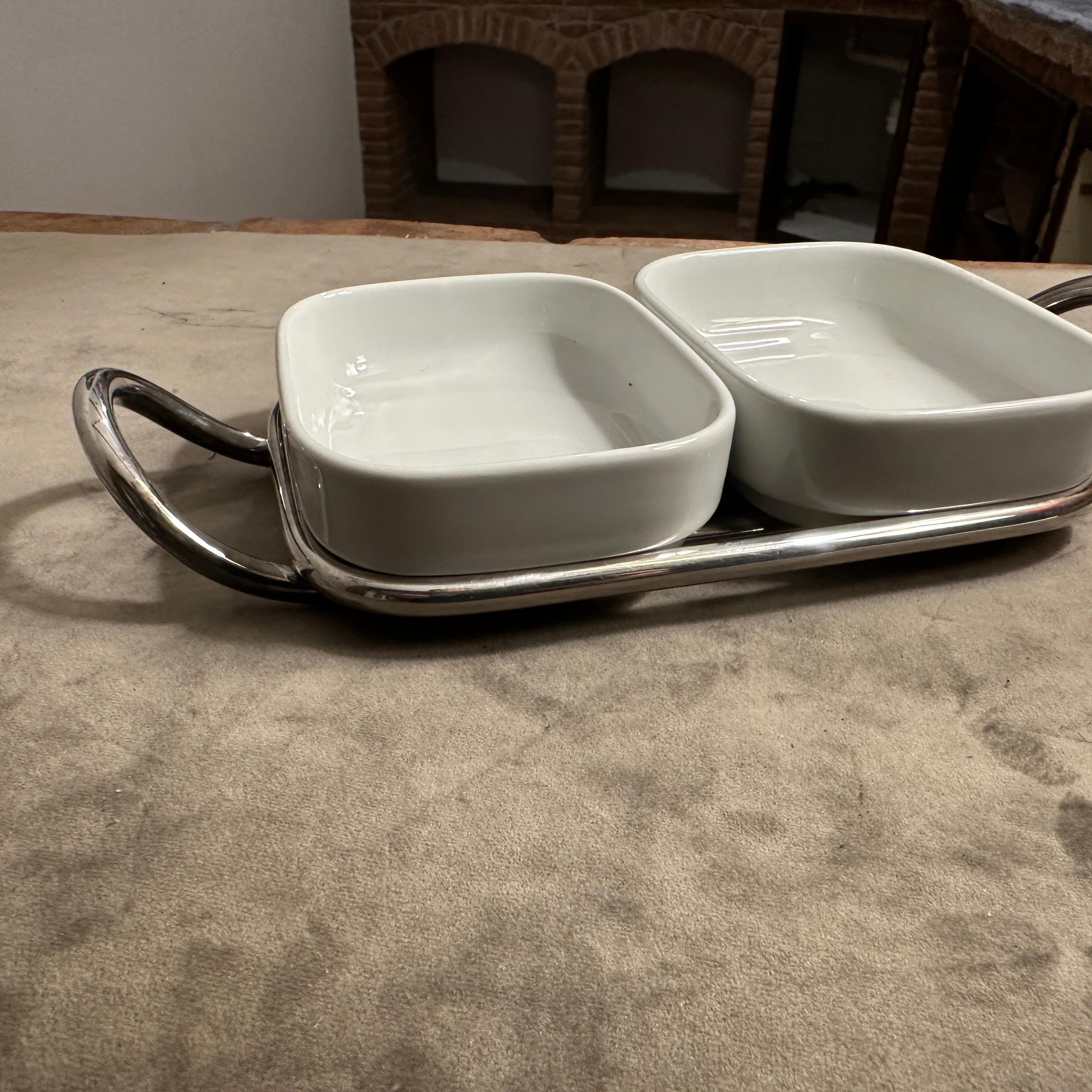 Bandeja pequeña para aperitivos de cerámica y baño de plata Lino Sabattini, minimalista, de los años 80 siglo XX en venta