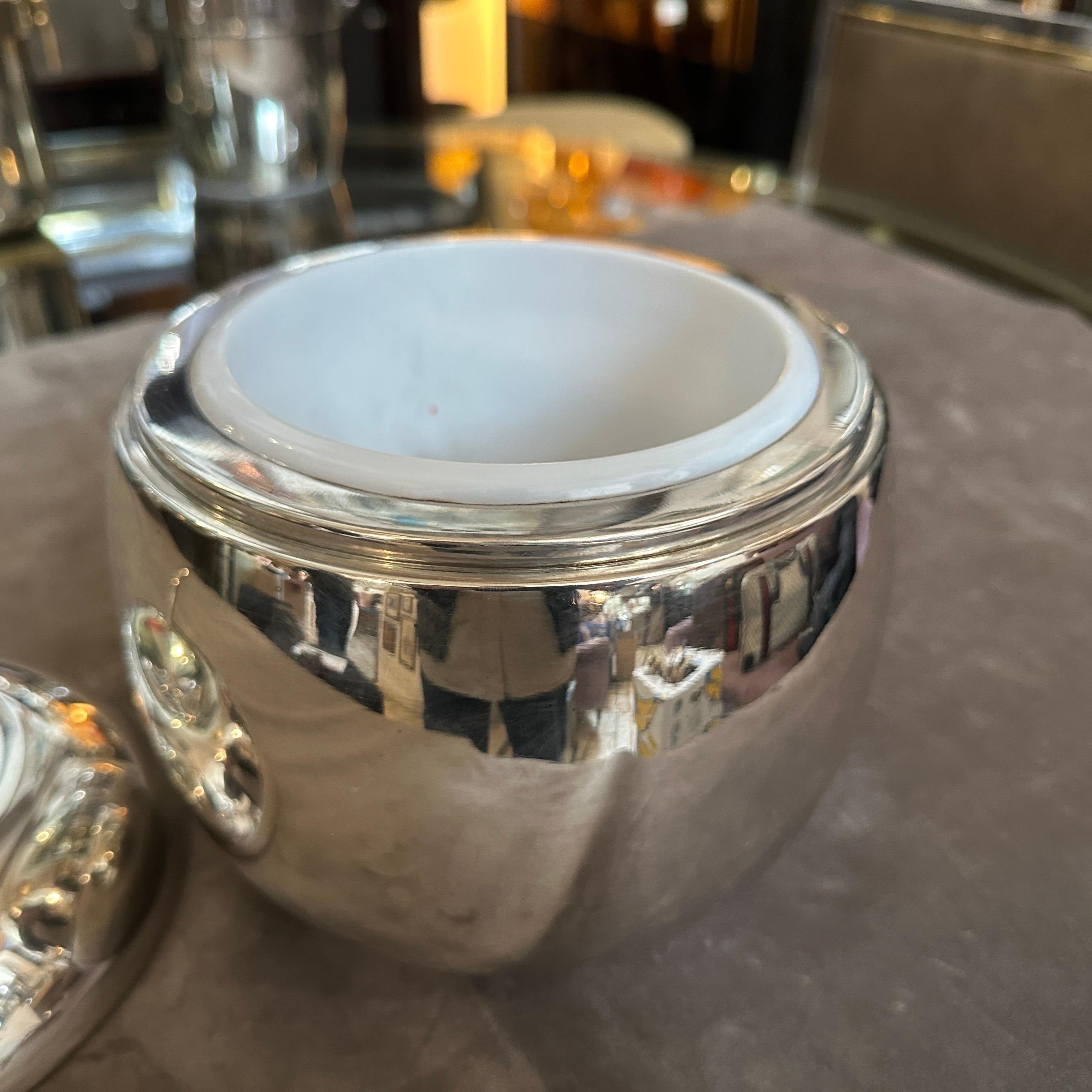 Cubitera minimalista bañada en plata de los años 80 de Teghini Firenze en Excelente estado para la venta en Aci Castello, IT