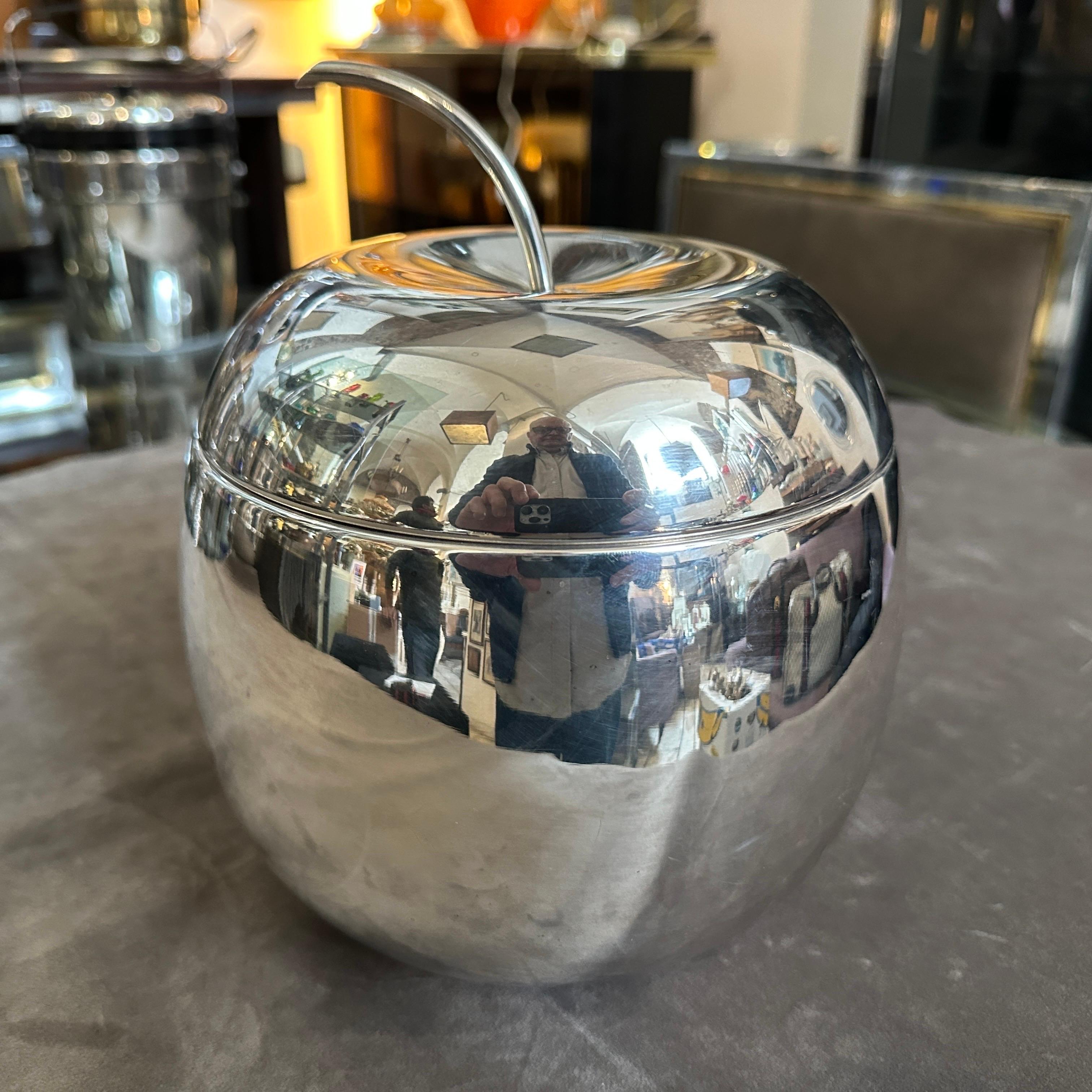 Cubitera minimalista bañada en plata de los años 80 de Teghini Firenze en venta 2