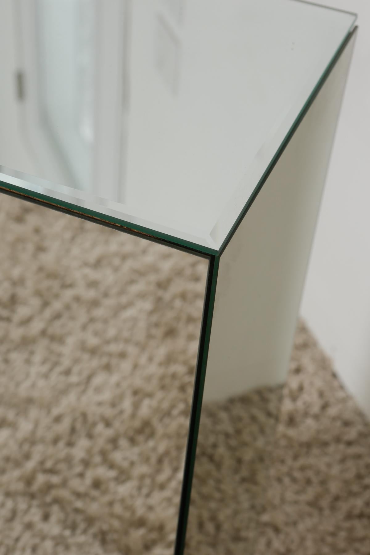 1980s Mirrored Pedestal in Wood Frames For Sale 3