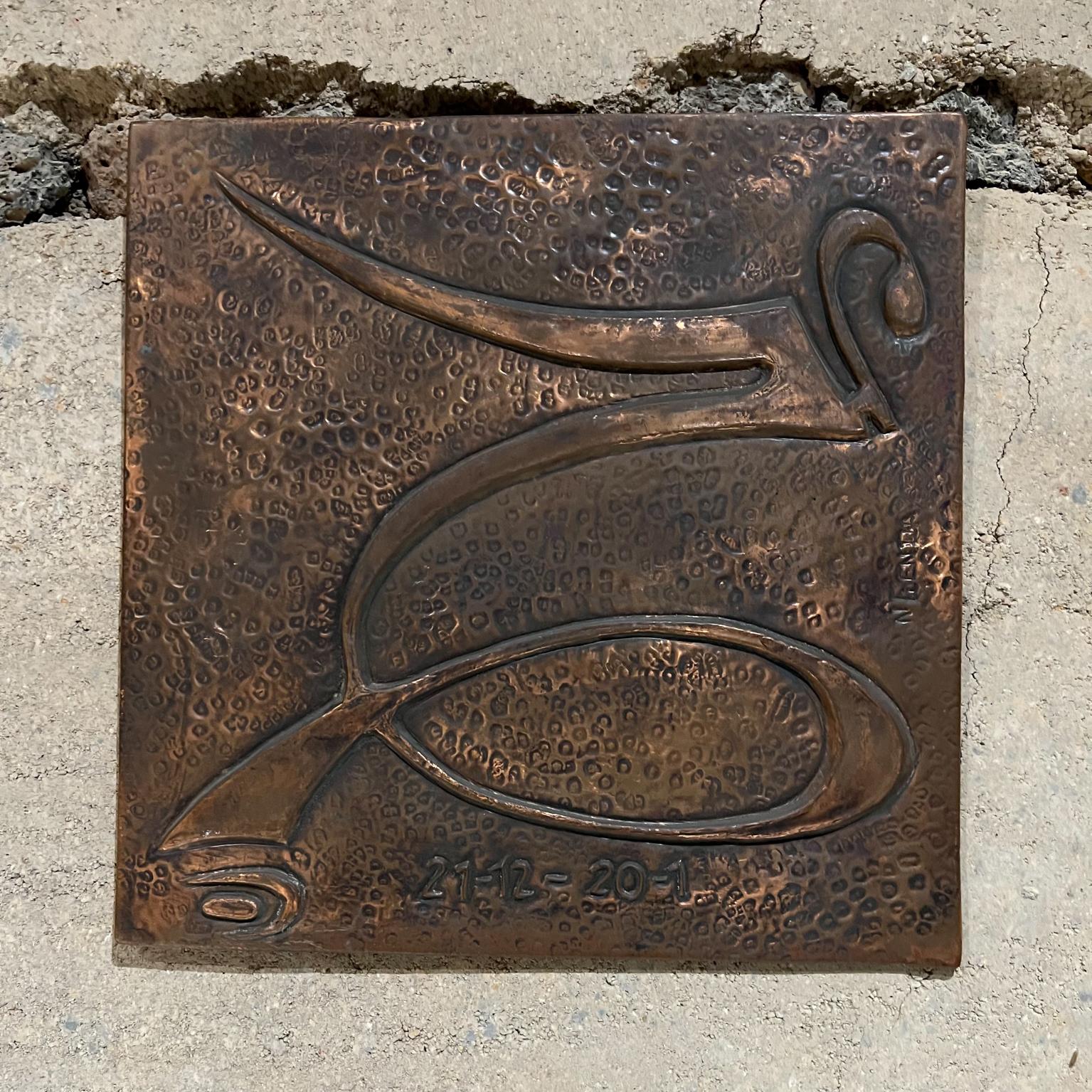 Metal Art astratto degli anni '80 con smalto di rame martellato firmato 2