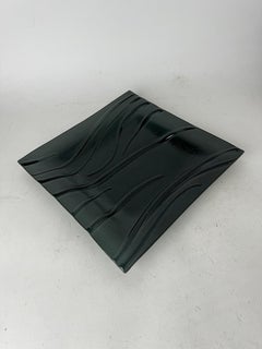 Signed Black Art Glass Plate, Modern Design, Hand-Crafted, USA, 1980s