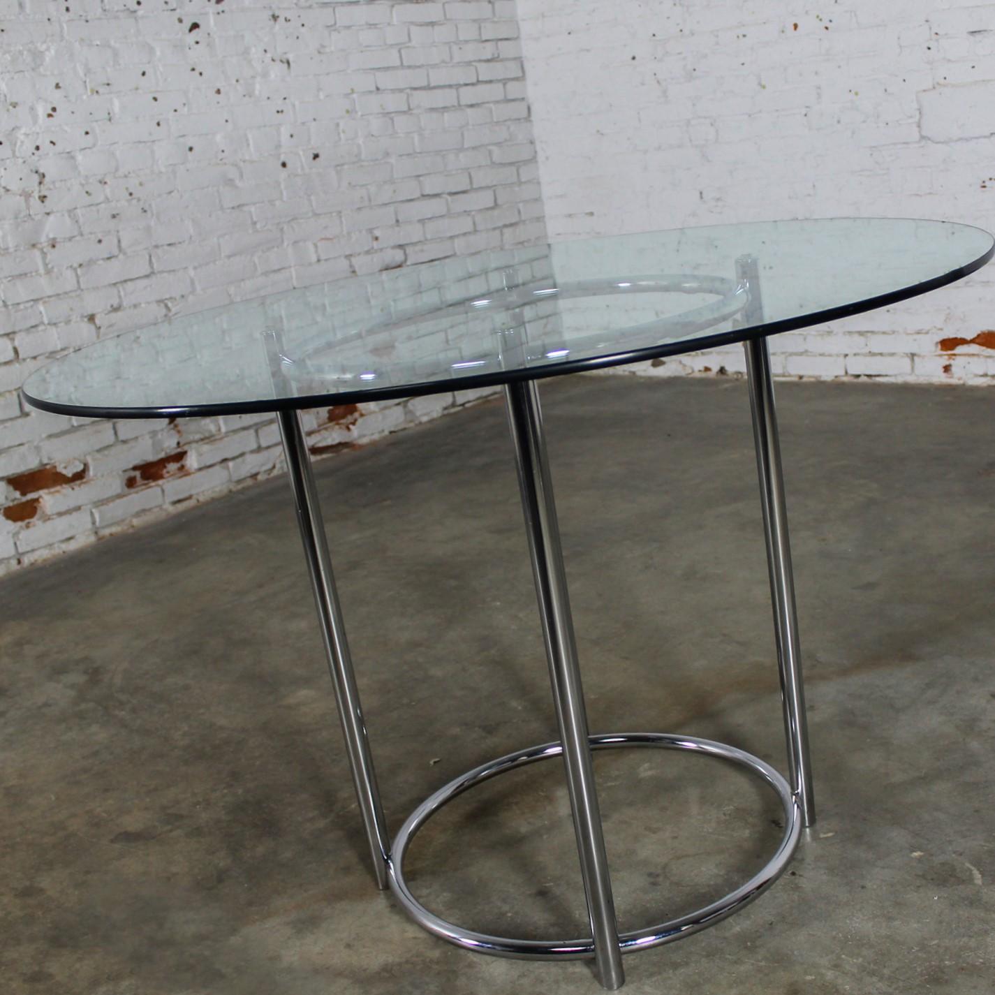 American 1980’s Modern Daystrom Dinette or Dining Table Chrome Frame & Round Glass Top